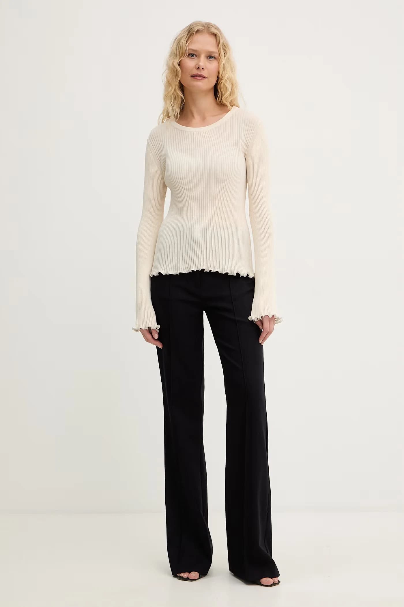 Женский свитер - фото 2