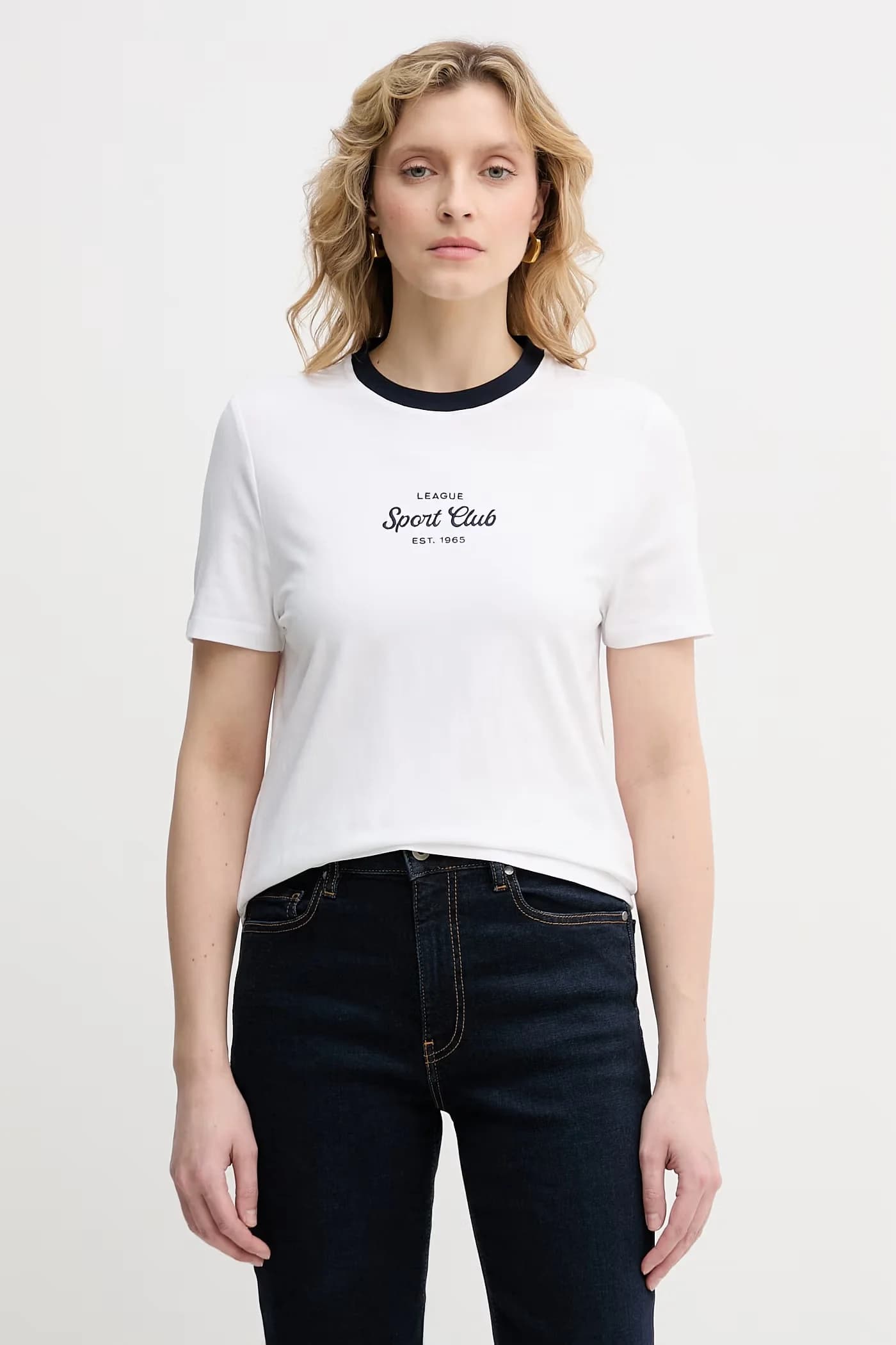 Женская хлопковая футболка с эластаном