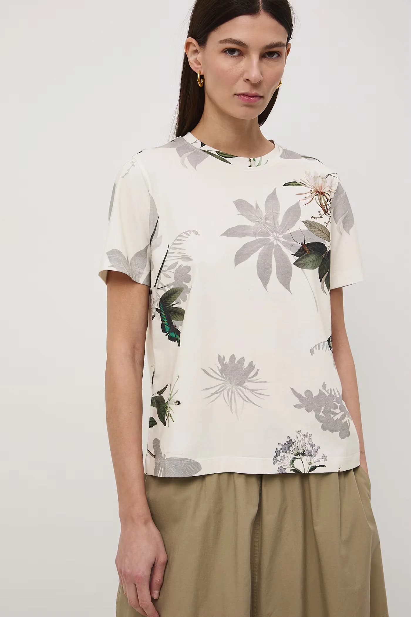 Женская хлопковая футболка с эластаном