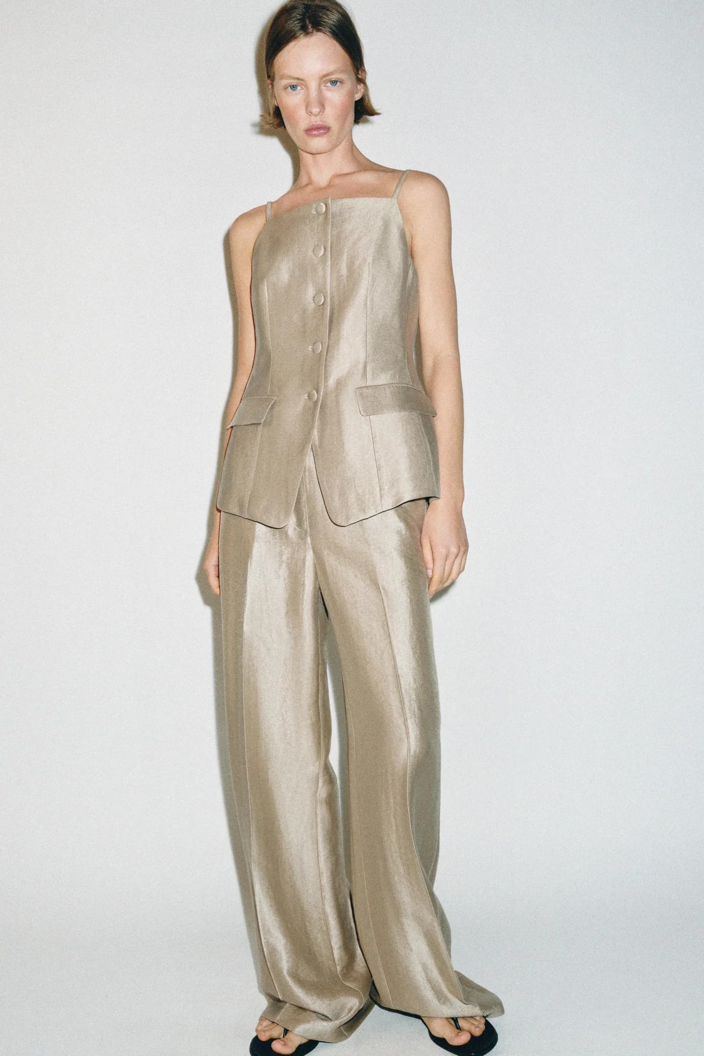 ОТРЕЗНЫЙ КОРСЕТНЫЙ ЖИЛЕТ