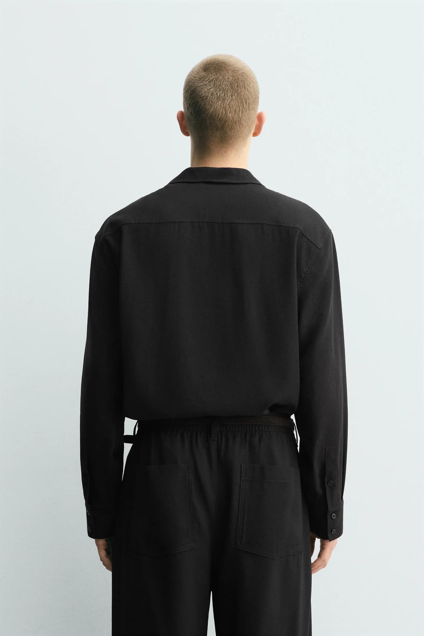 РУБАШКА СВОБОДНОГО КРАЙА ИЗ ПАЛАРНОЙ ТКАНИ - фото 2