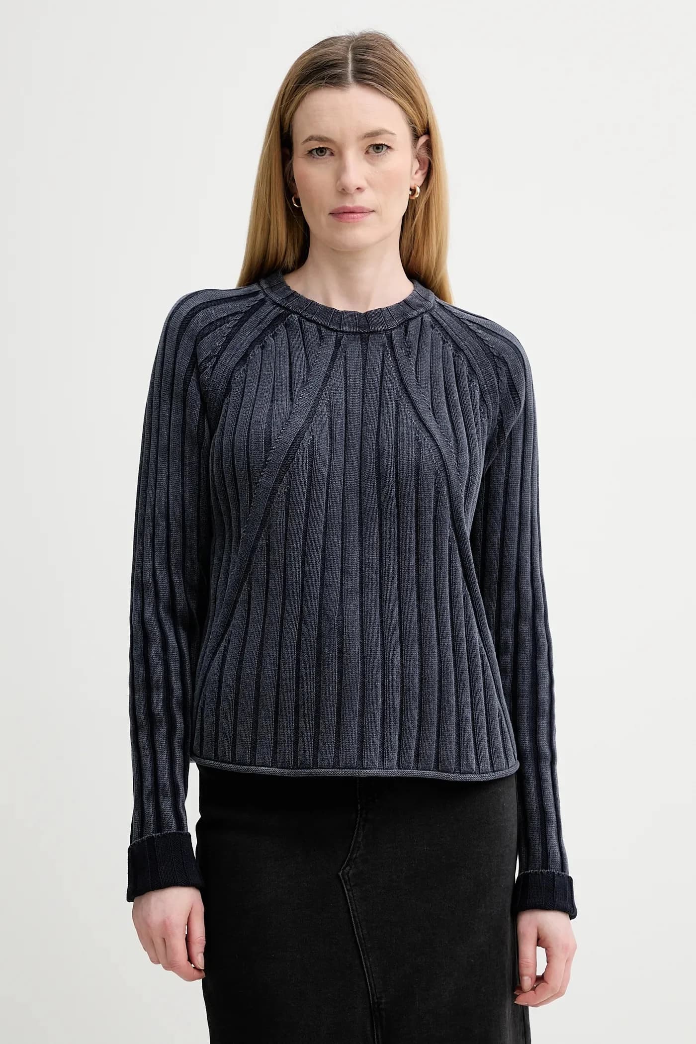 Стираный свободный хлопковый свитер