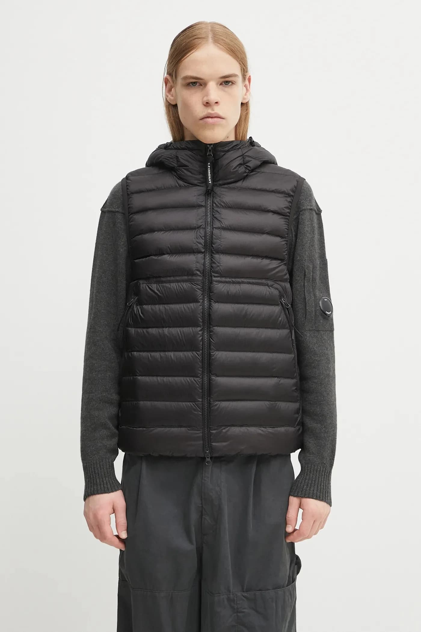 Пуховой жилет