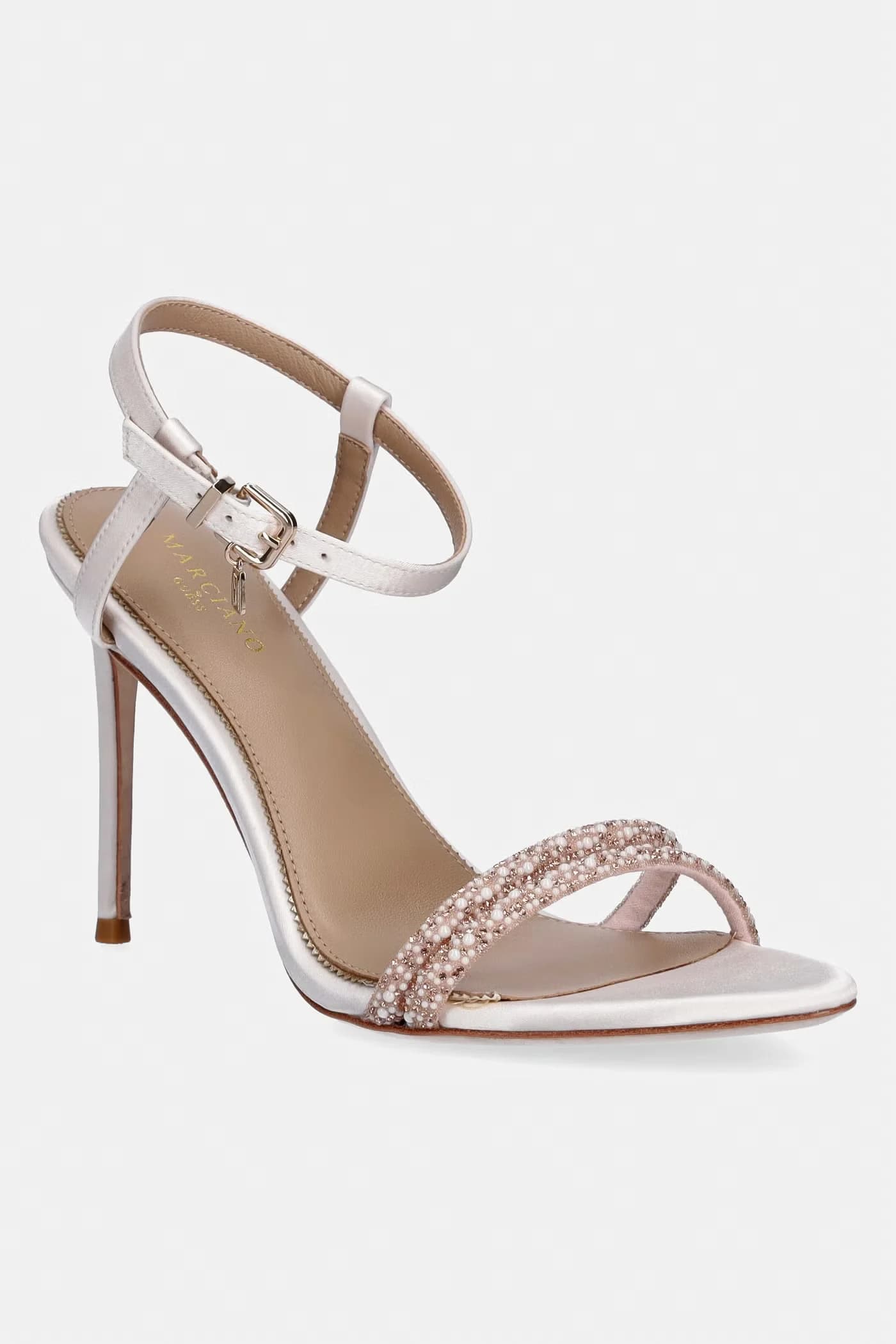 Босоножки с открытой пяткой