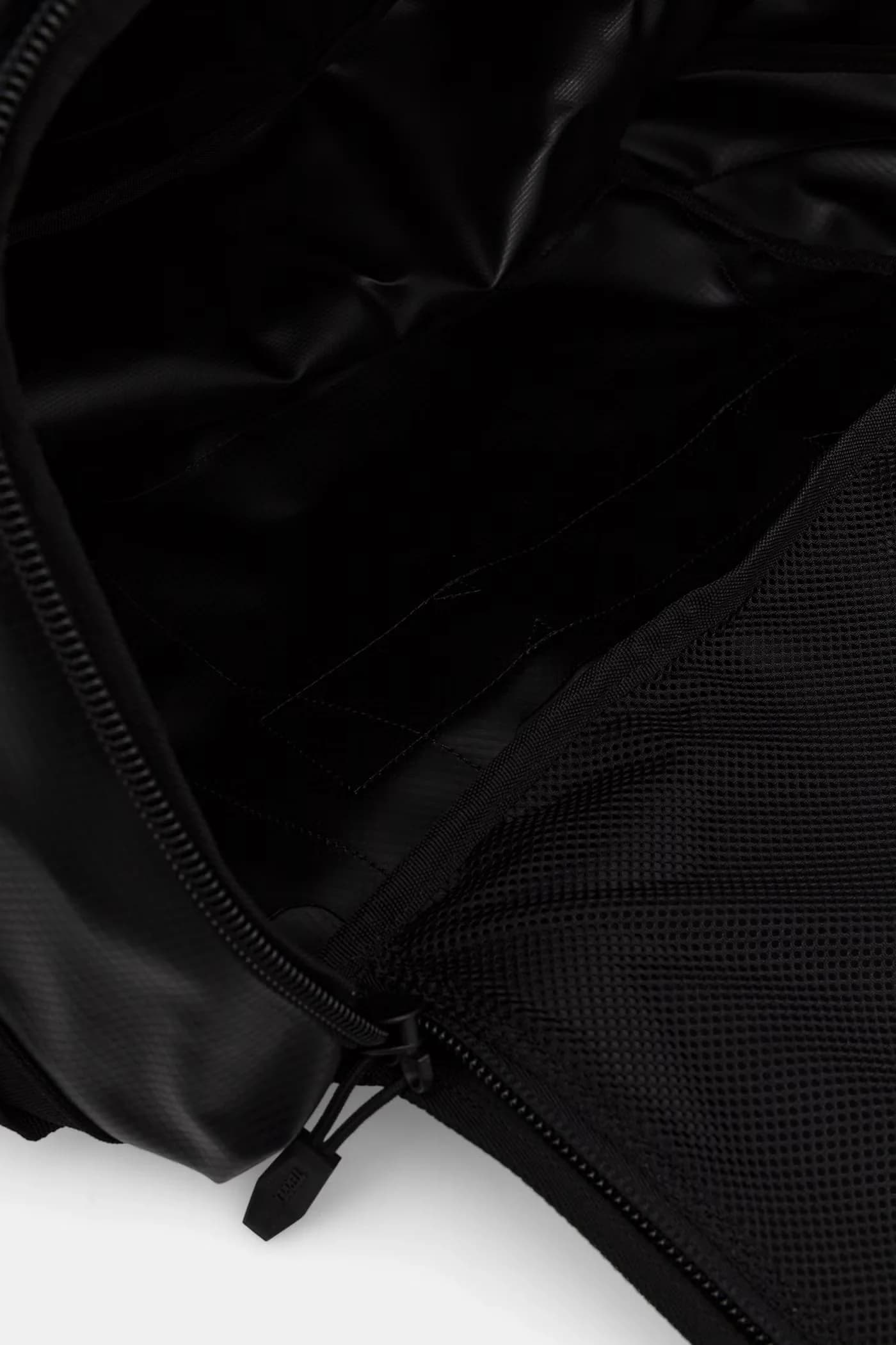 Женская спортивная сумка из искусственной кожи Duffel 50л. - фото 7