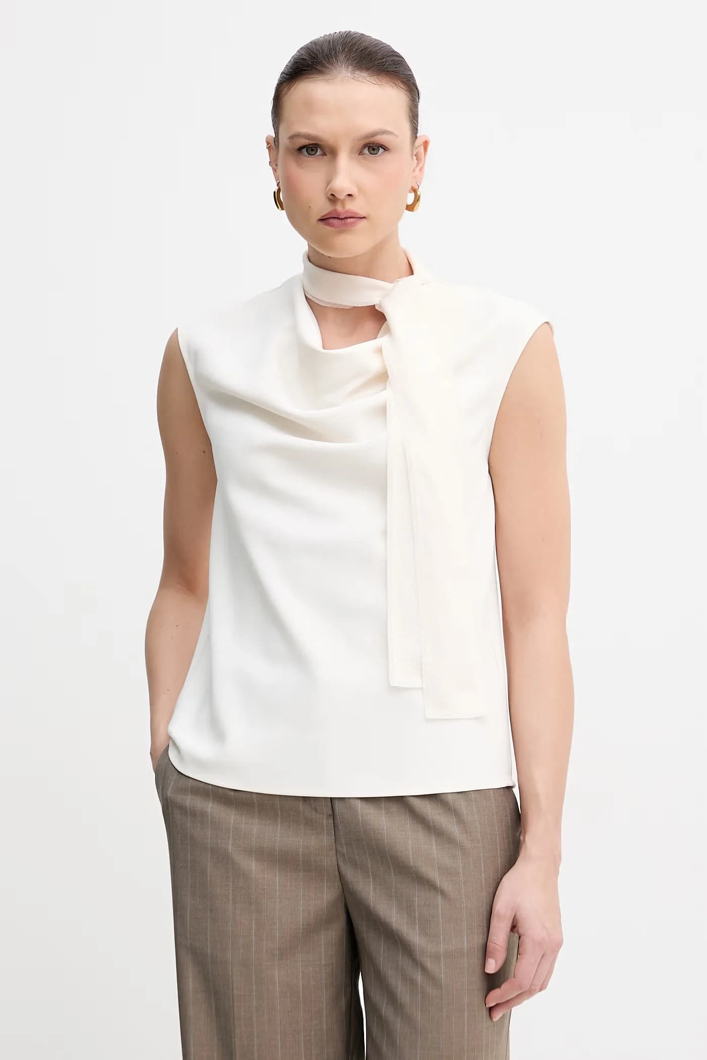 Женская блузка