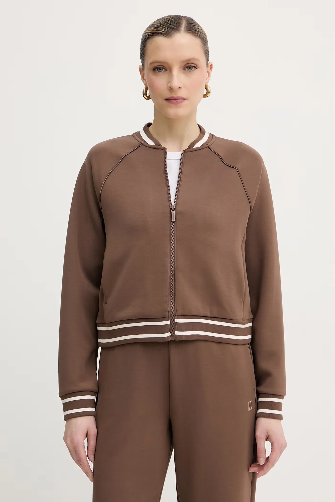 Женская толстовка на молнии