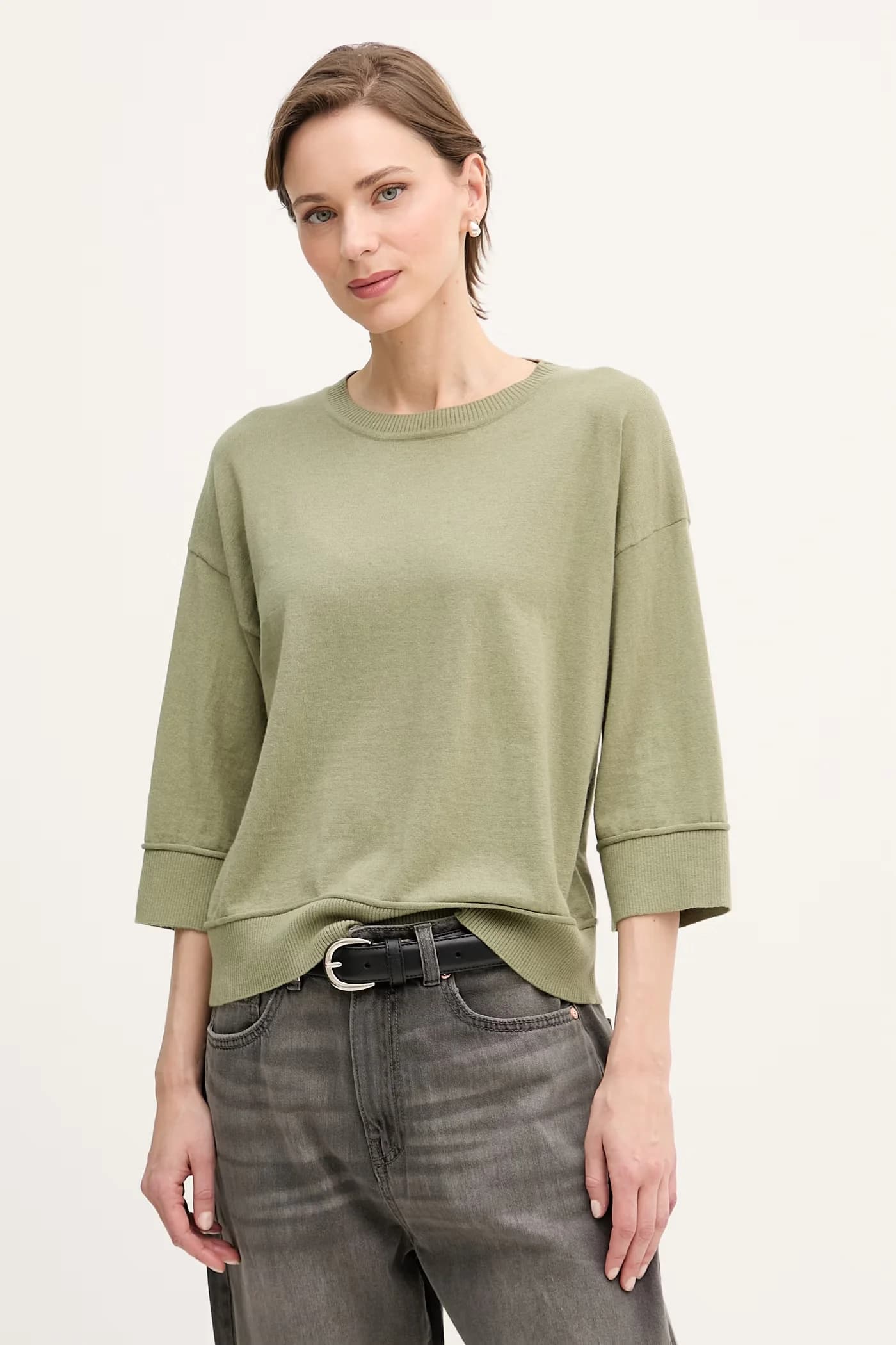 Женский шерстяной свитер