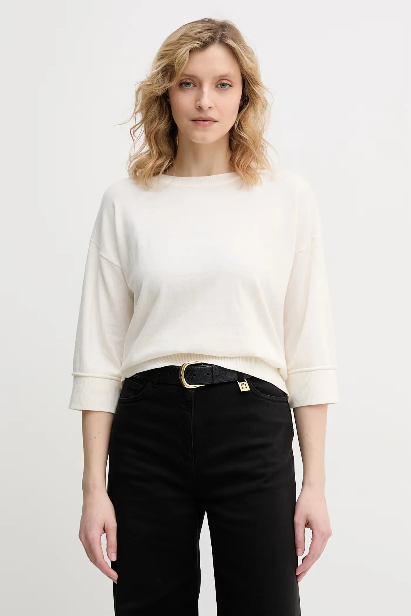 Женский шерстяной свитер