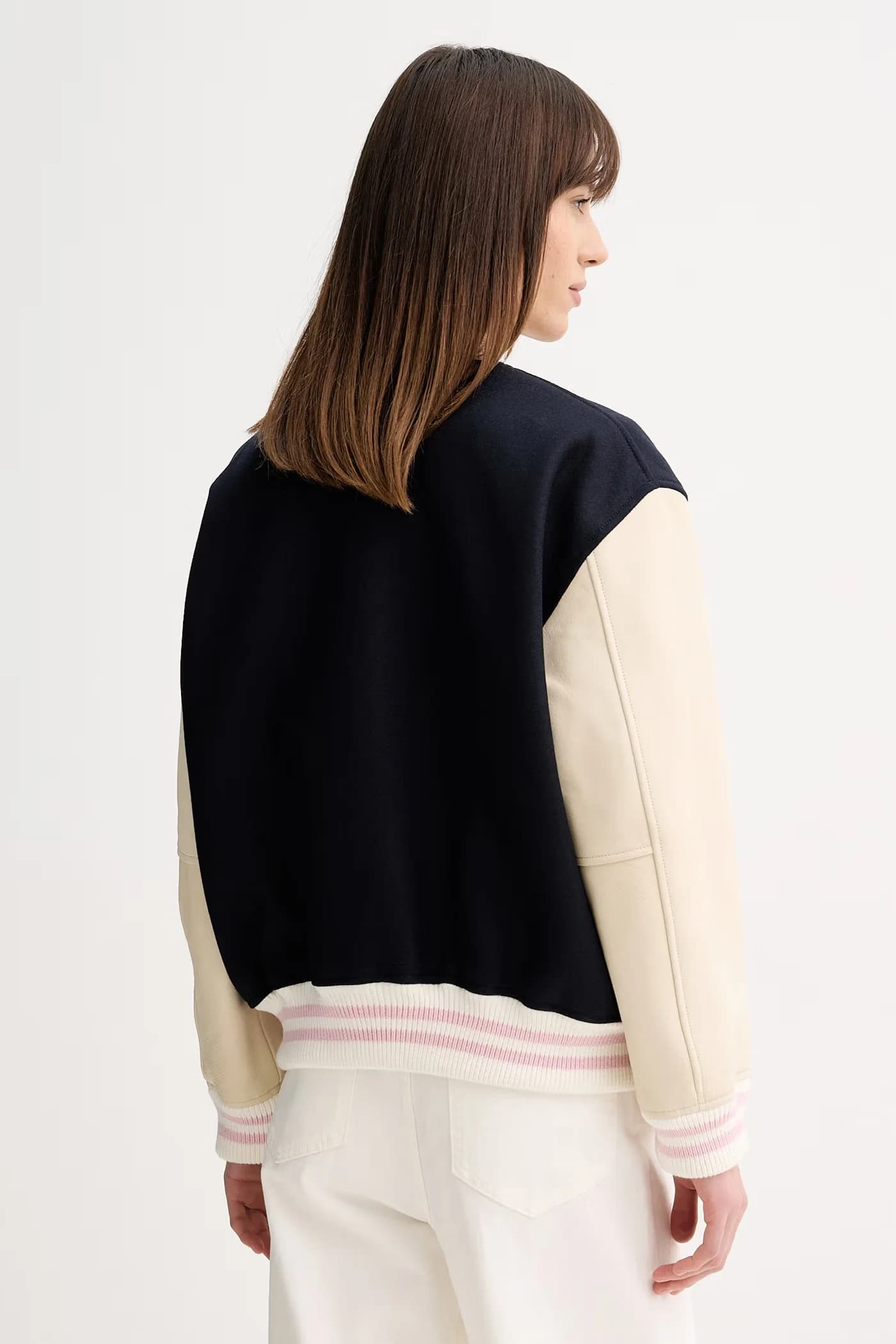 Женский шерстяной бомбер - фото 3