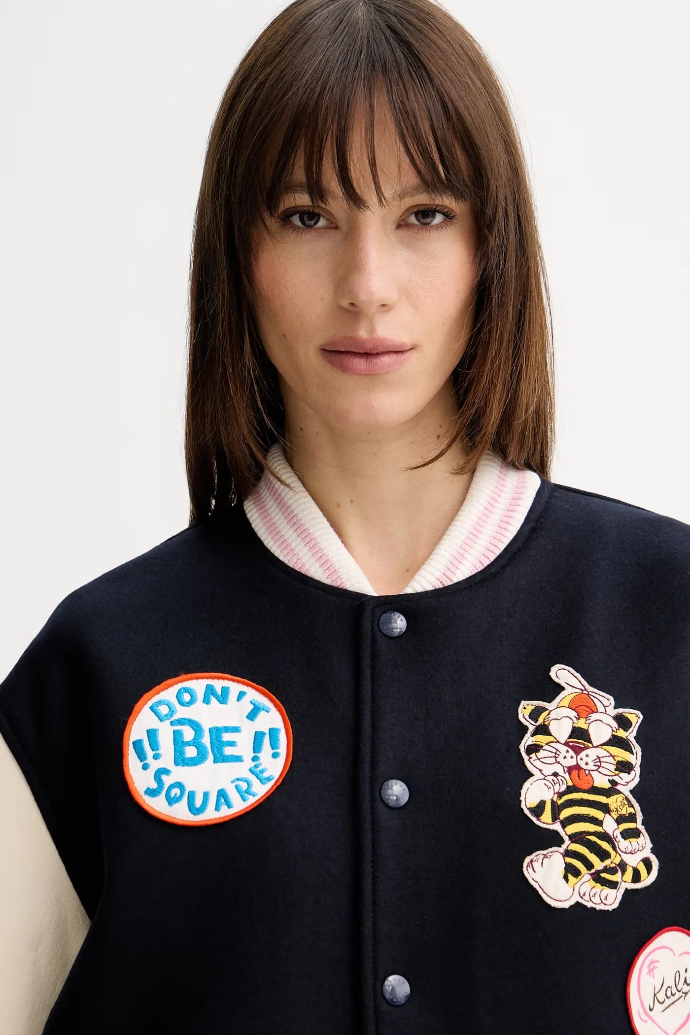 Женский шерстяной бомбер - фото 4