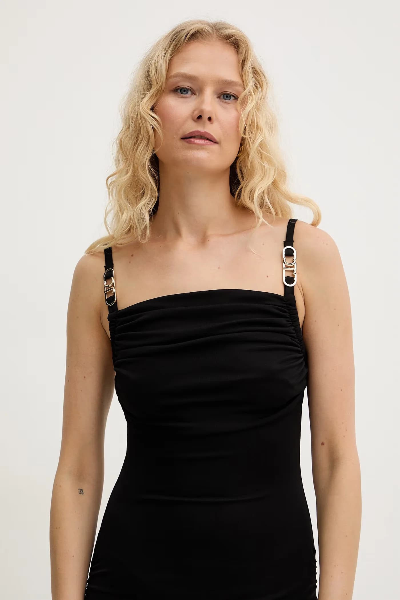 Маленькое черное платье - фото 3