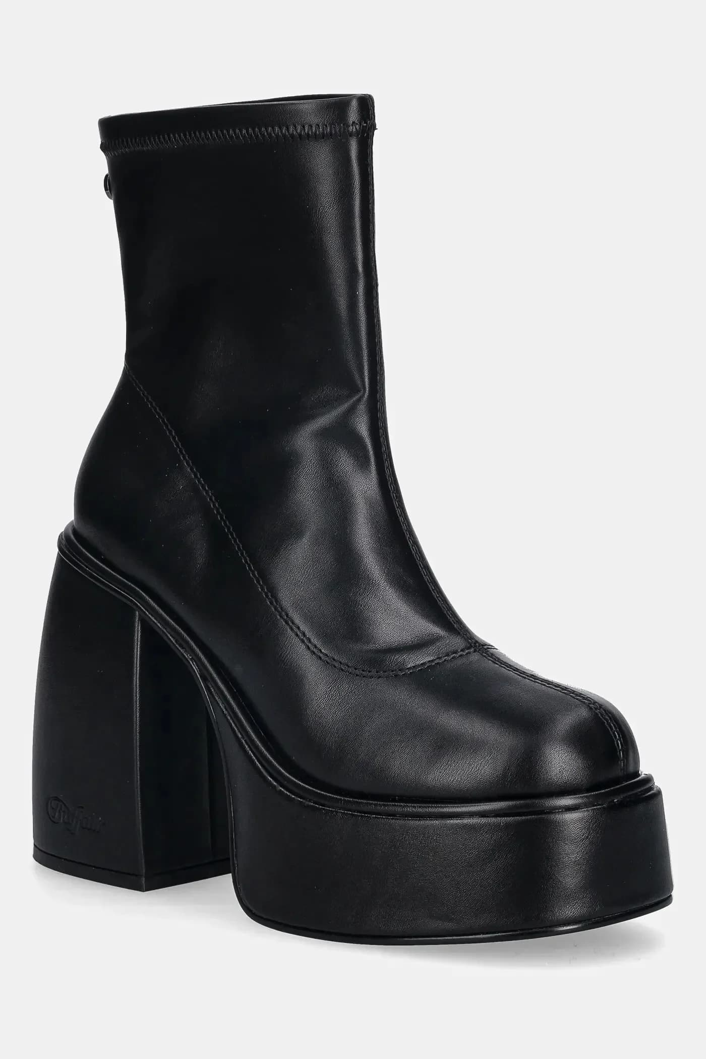 Ботинки-носки в форме сердца