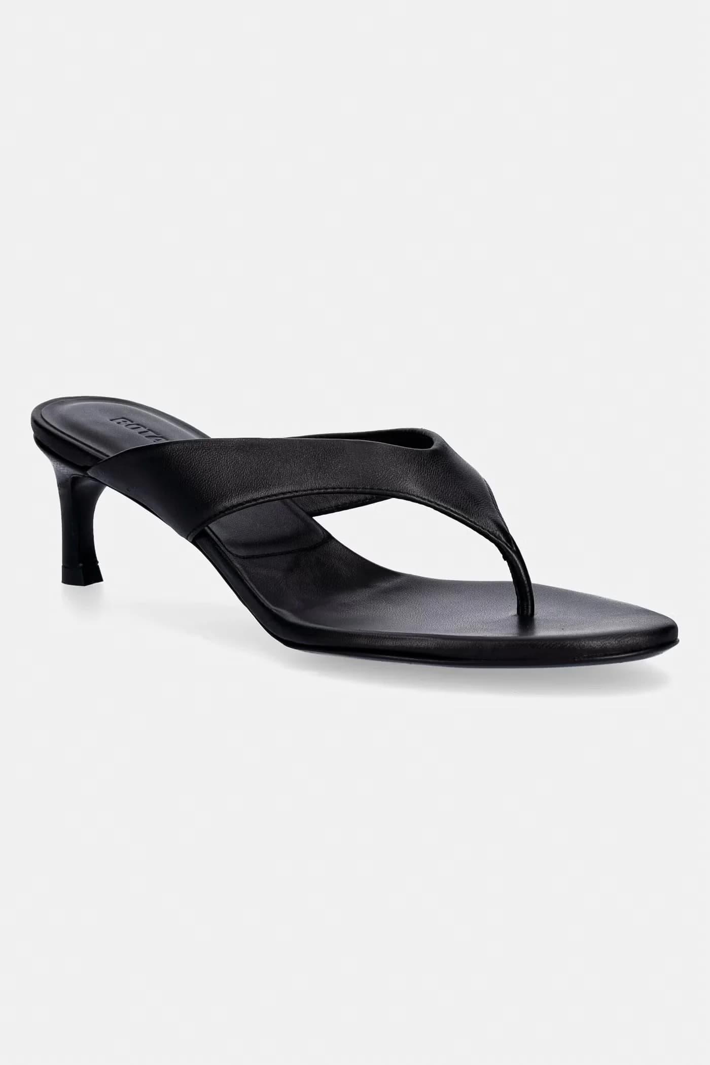 Женские кожаные шлепанцы