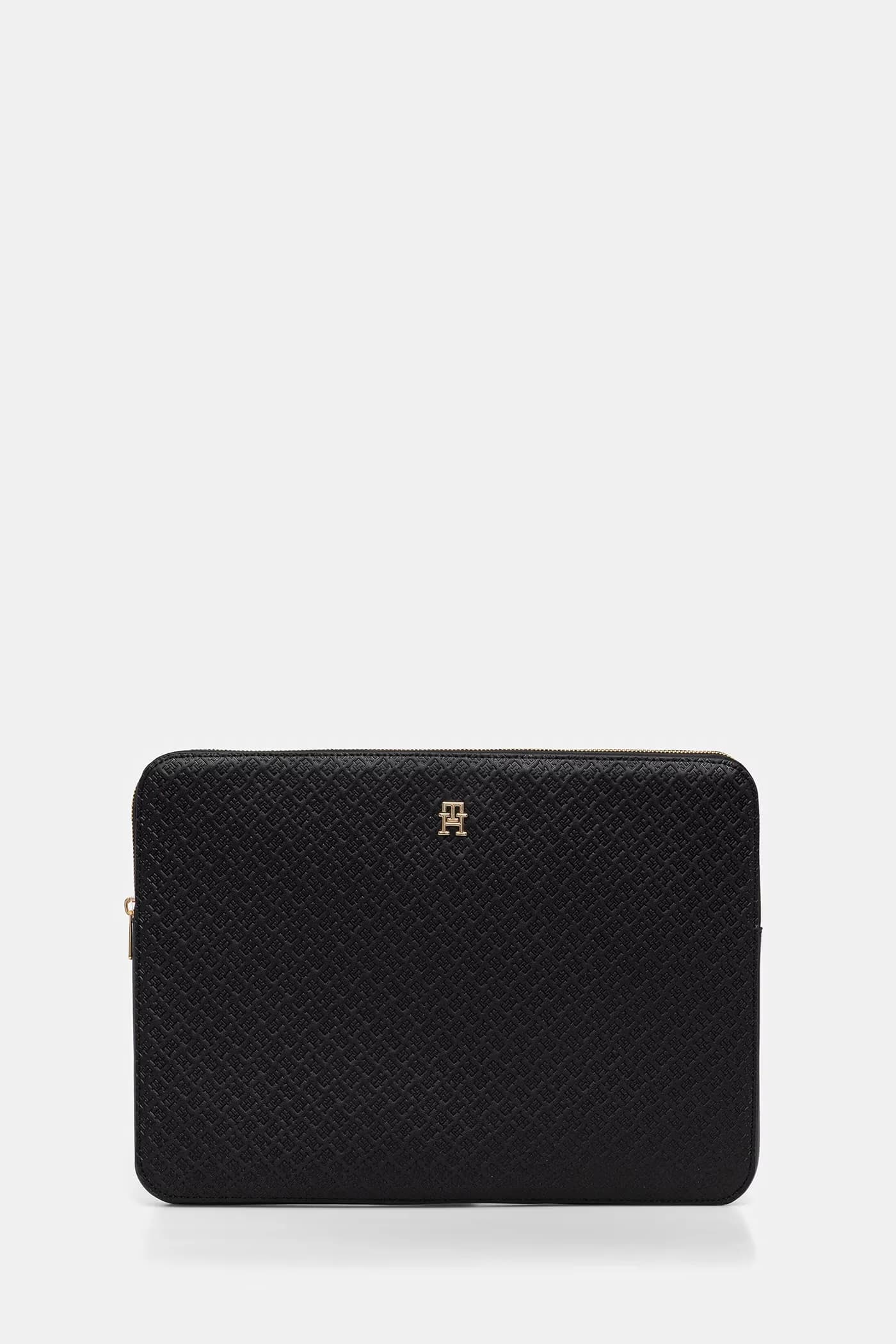 Женский чехол для ноутбука из искусственной кожи.