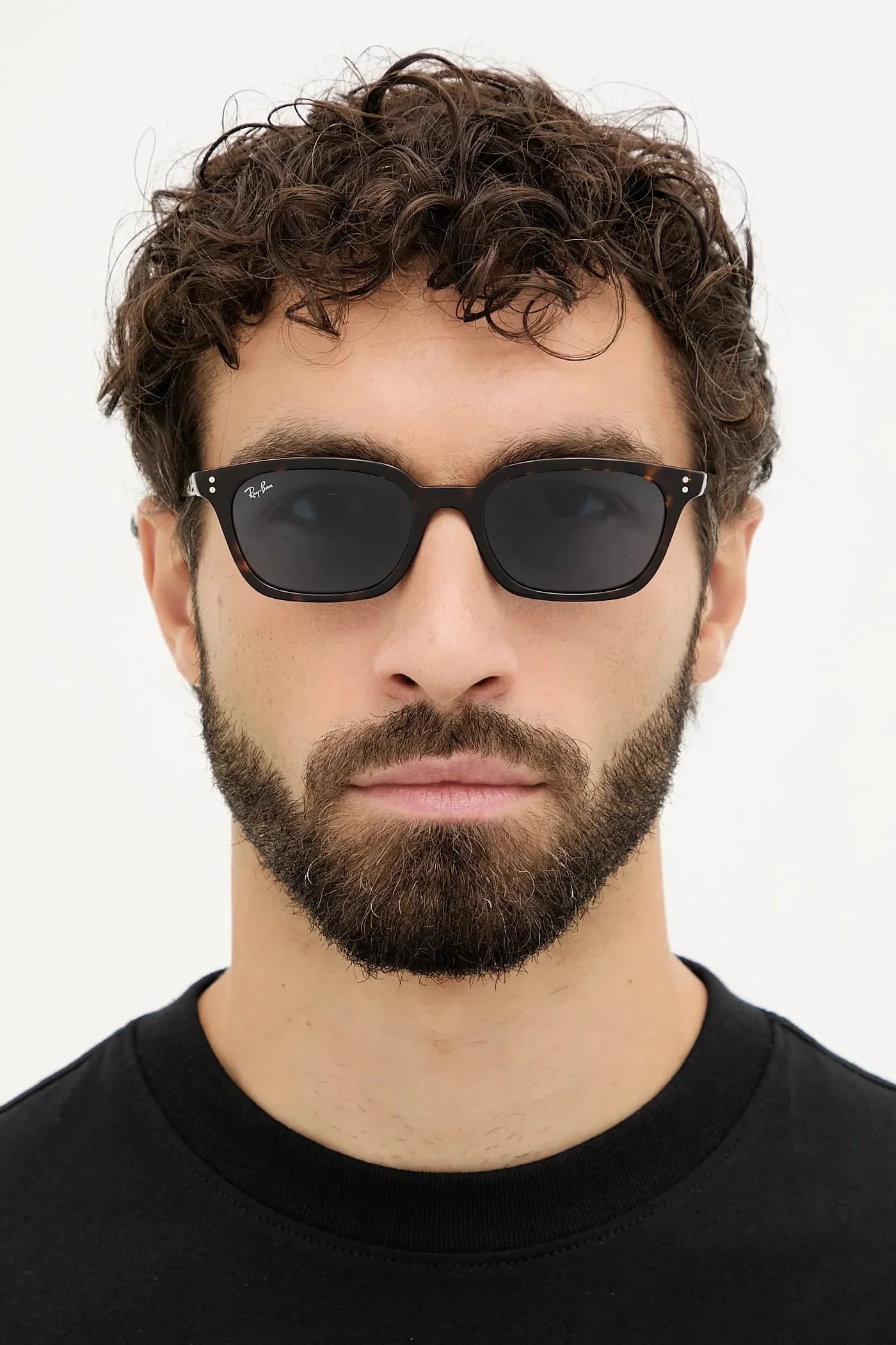 Солнцезащитные очки - фото 7