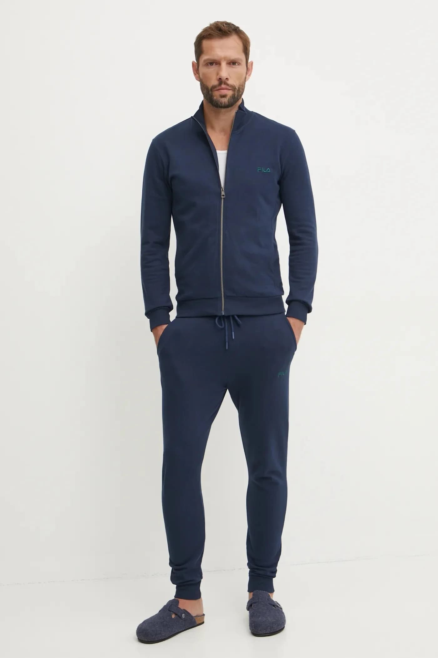 Хлопковый спортивный костюм