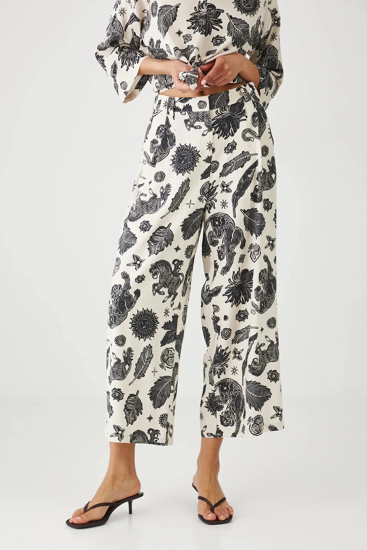 Брюки из смесового льна