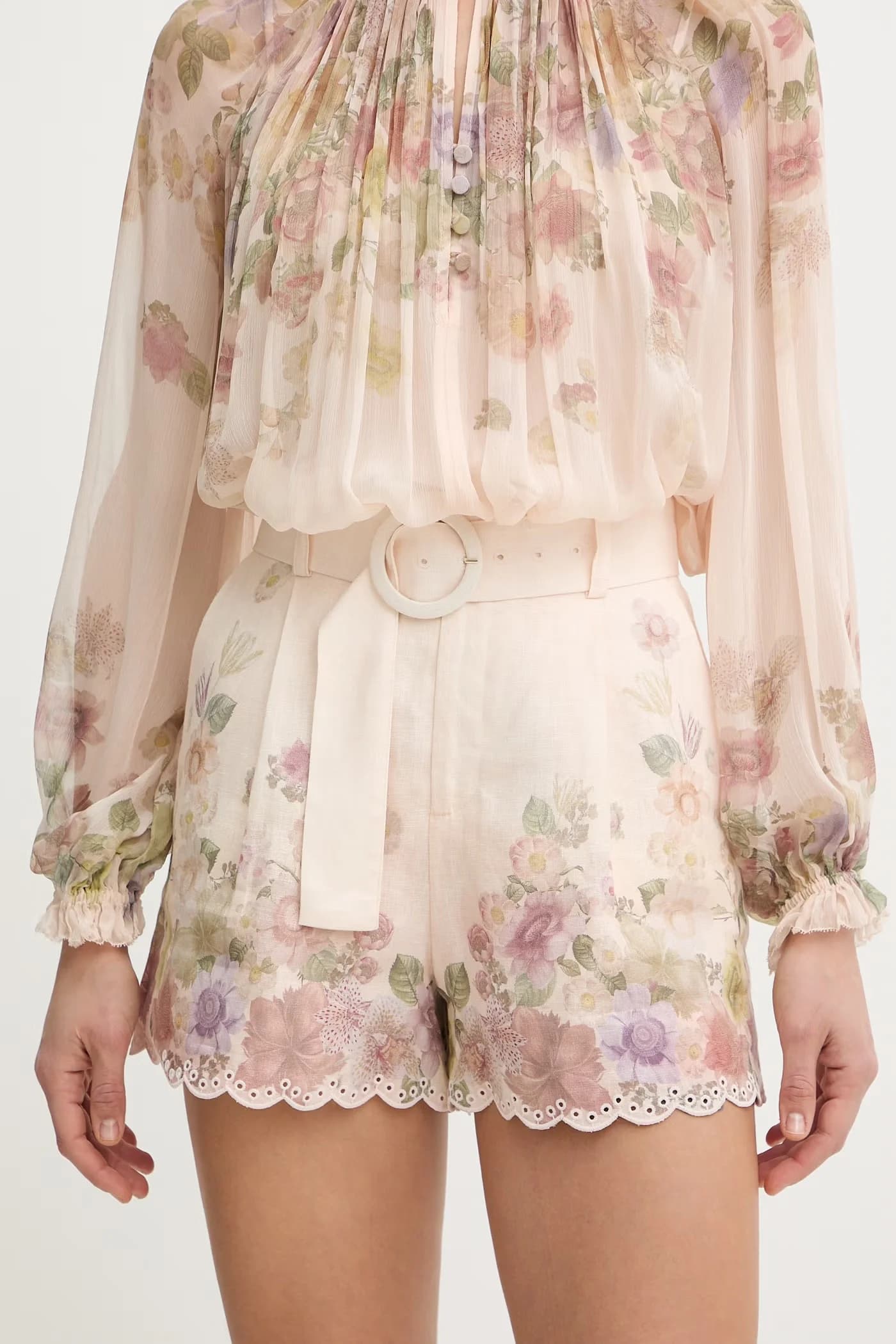 Женские льняные шорты