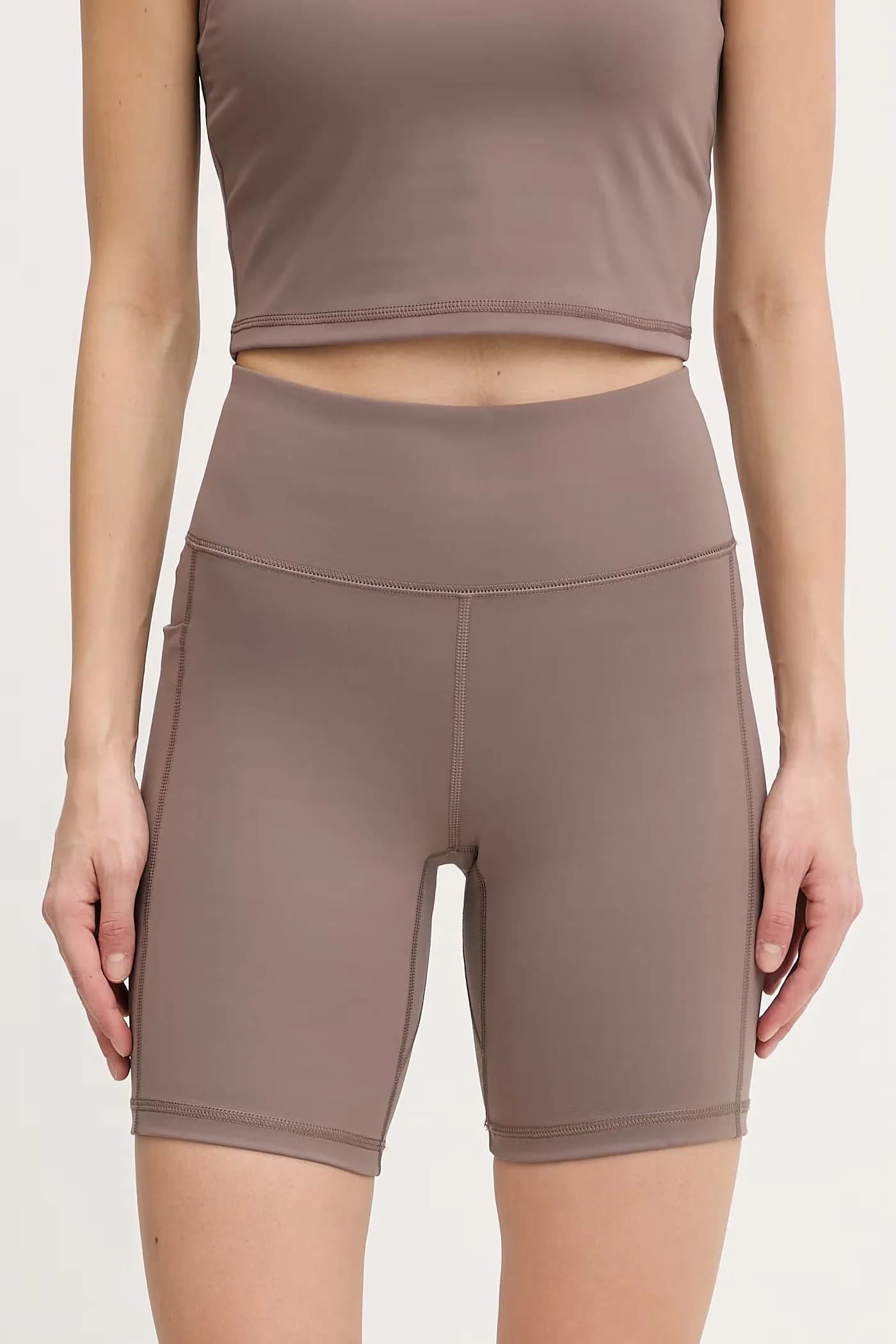 Женские спортивные шорты Loneridge