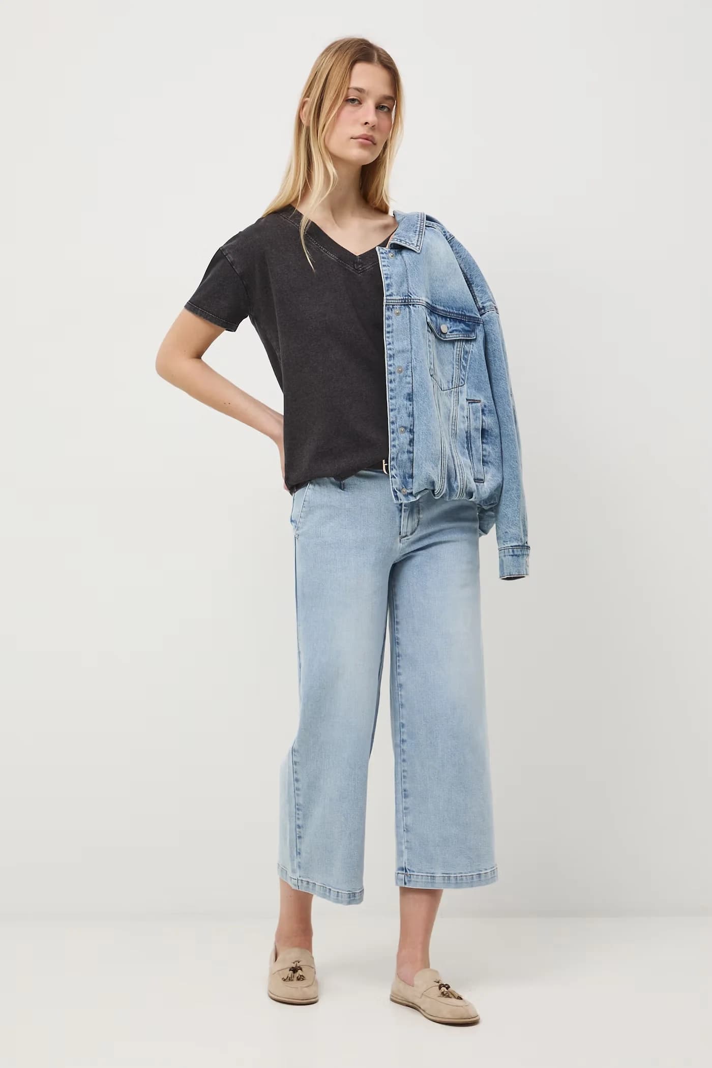 Женская хлопковая футболка оверсайз