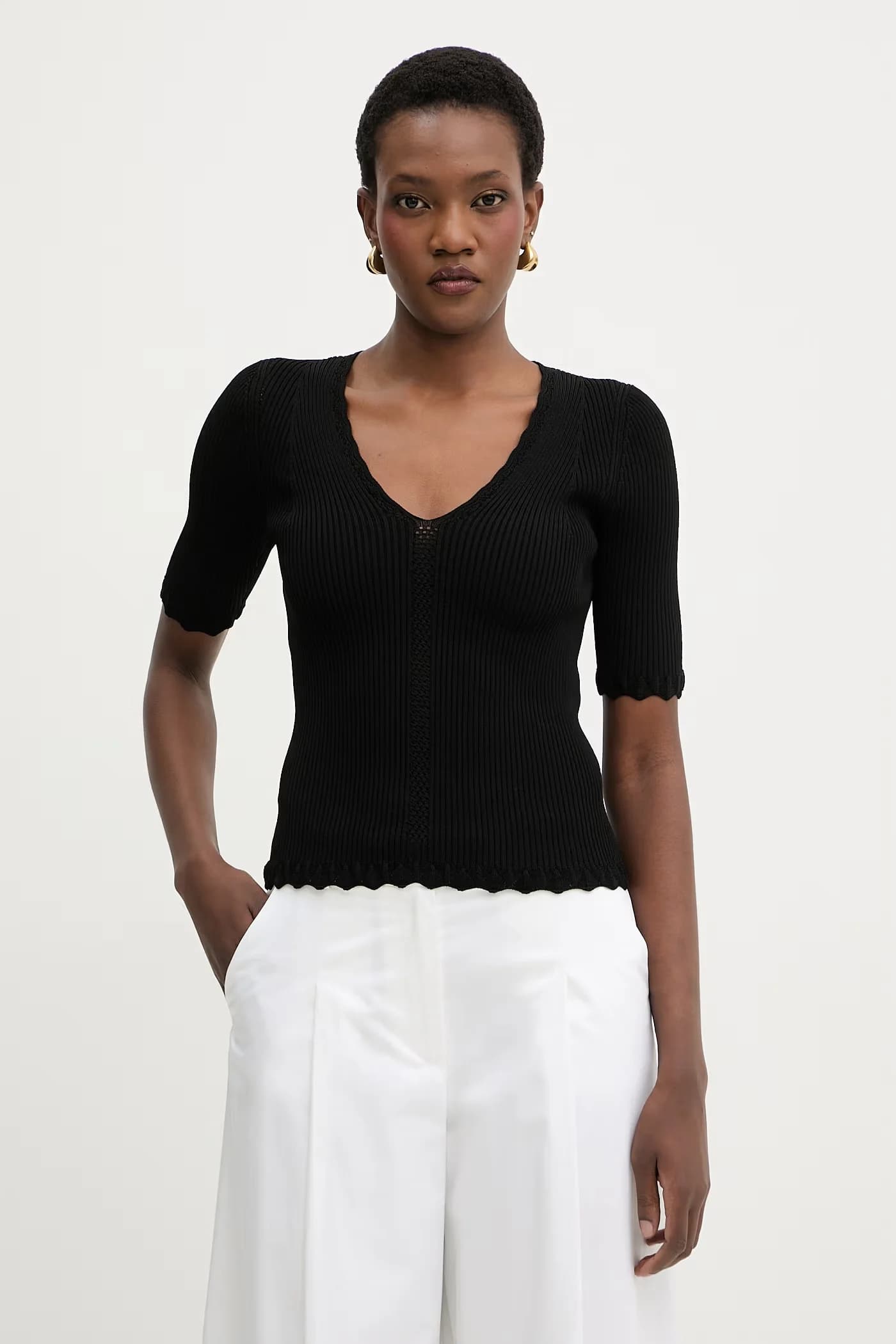 Женская вискозная блузка с рюшами