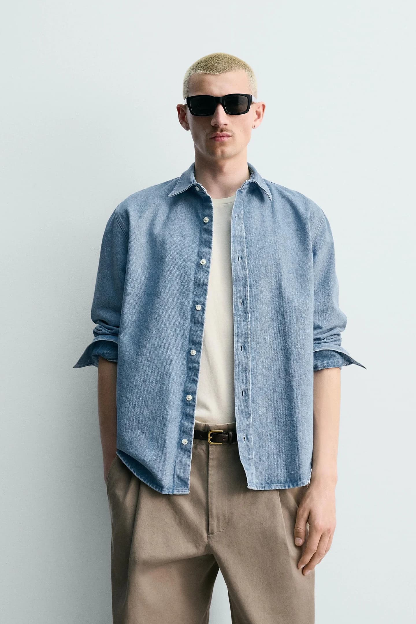 ДЖИНСОВАЯ РУБАШКА С ЭФФЕКТОМ СТИРКИ, СТАНДАРТНЫЙ КРАСОК - фото 2