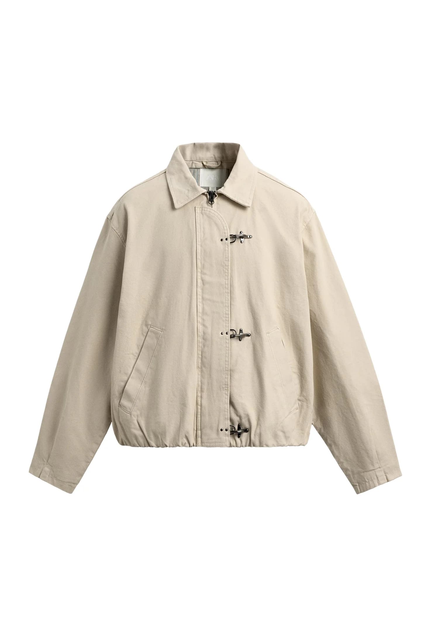 Укороченная куртка с петлями на пуговицах - фото 3