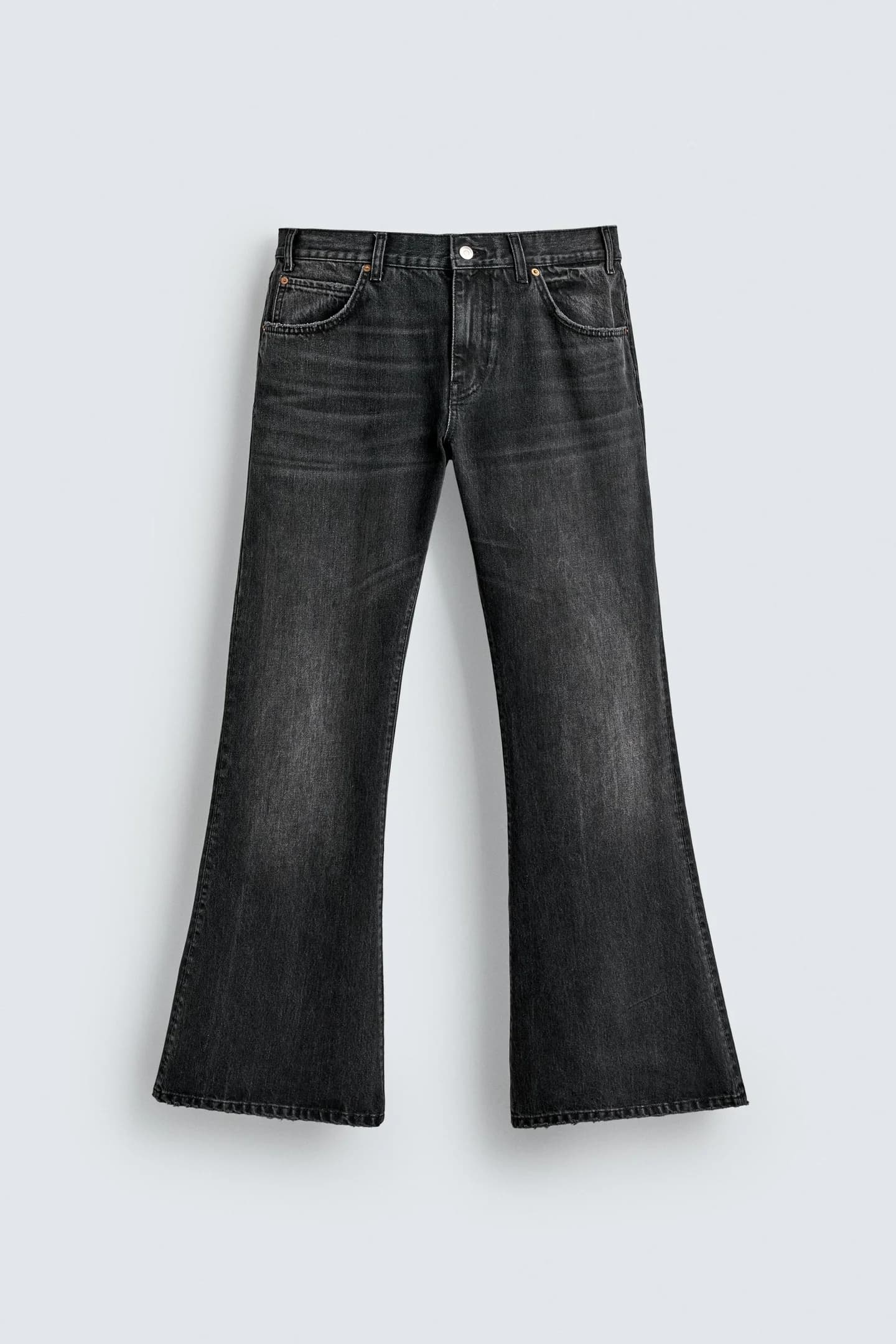 рваные джинсы