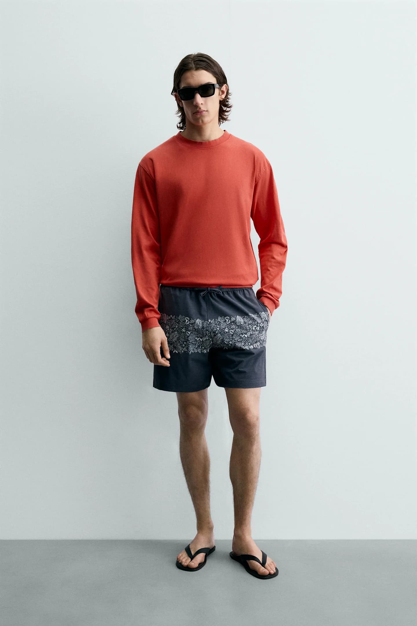 СВИТШОТ С КРУГЛЫМ ВЫРЕЗОМ С ЭФФЕКТОМ СТИРКИ - фото 2