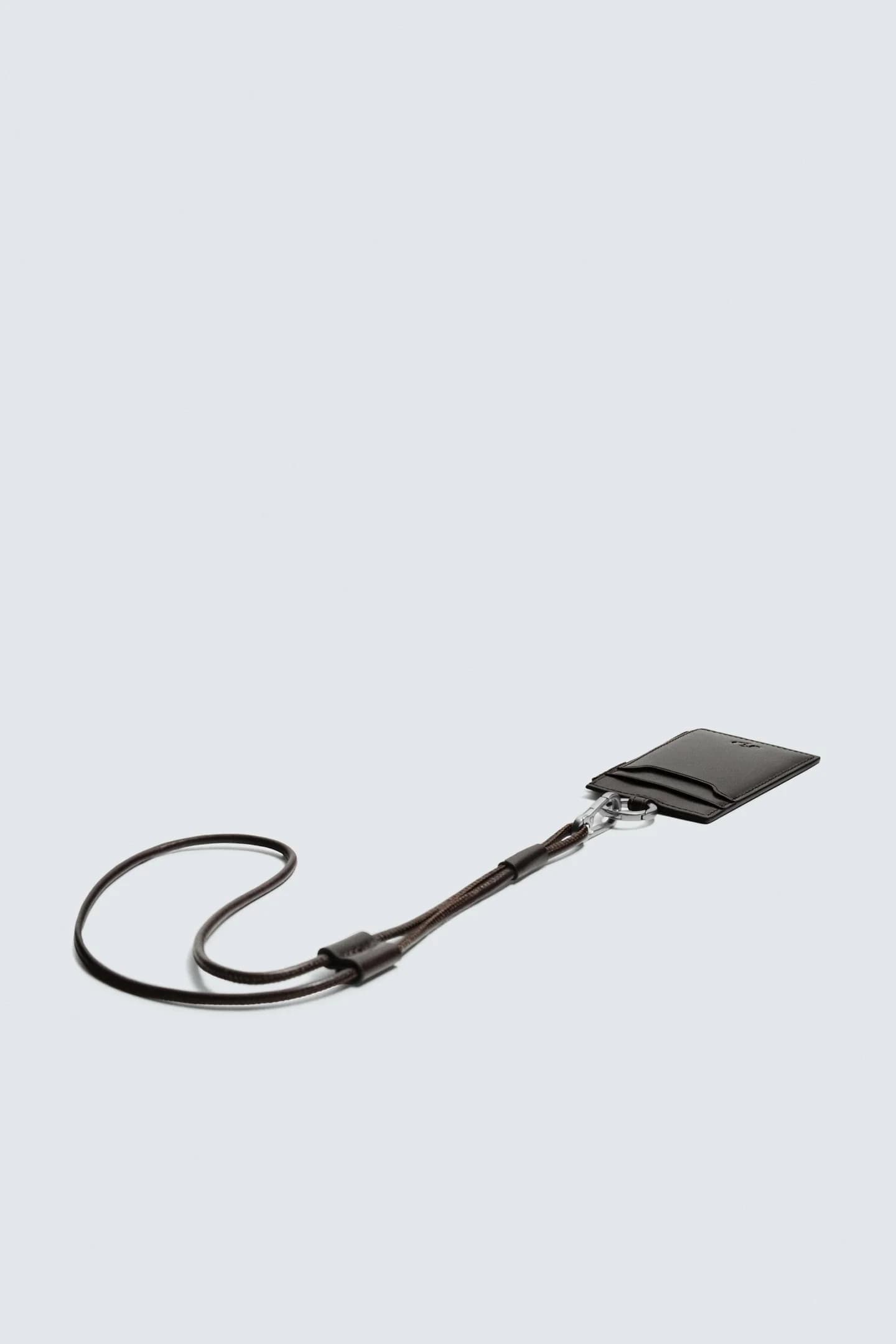 КОЖАНАЯ ВИЗИТКА С КУЛОНОМ - фото 2