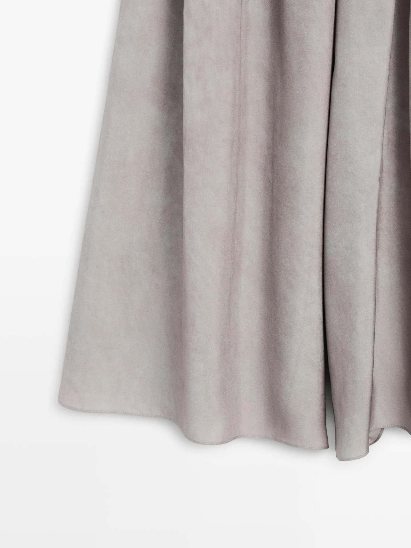 Свободные брюки с широкими штанинами и складками. - фото 10