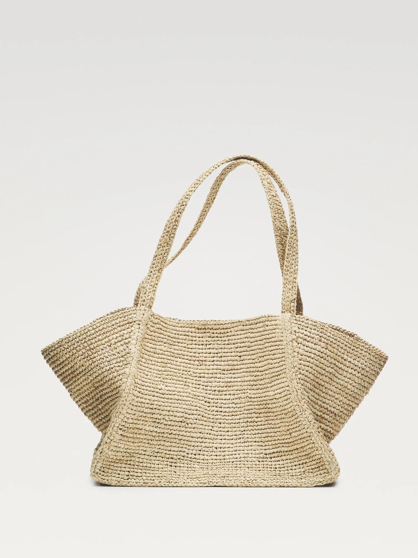 Сумка-шоппер среднего размера из 100% рафии. - фото 9
