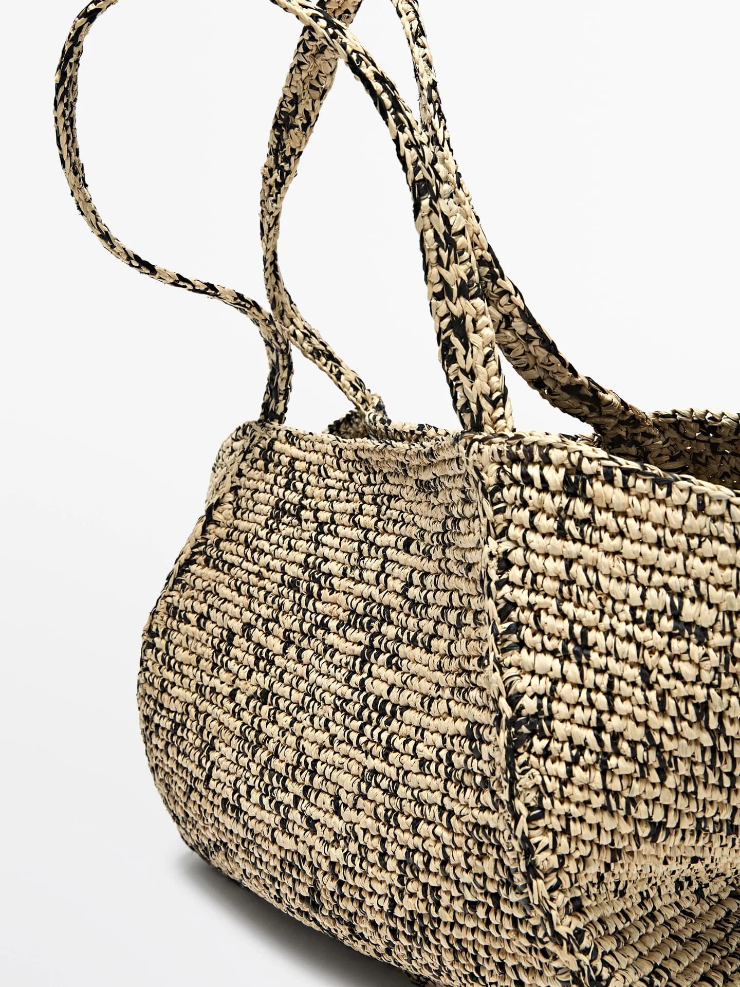 Сумка-шоппер среднего размера из 100% рафии. - фото 8