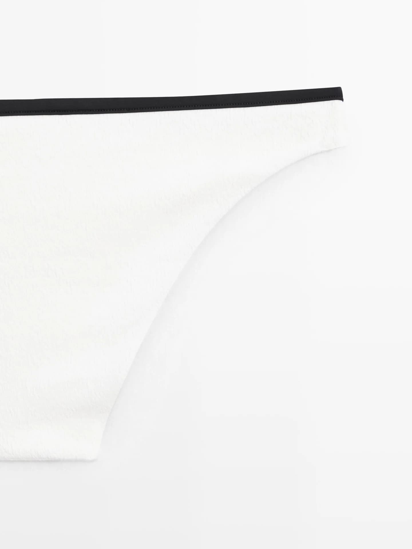 Плавки бикини с контрастной текстурой - фото 7