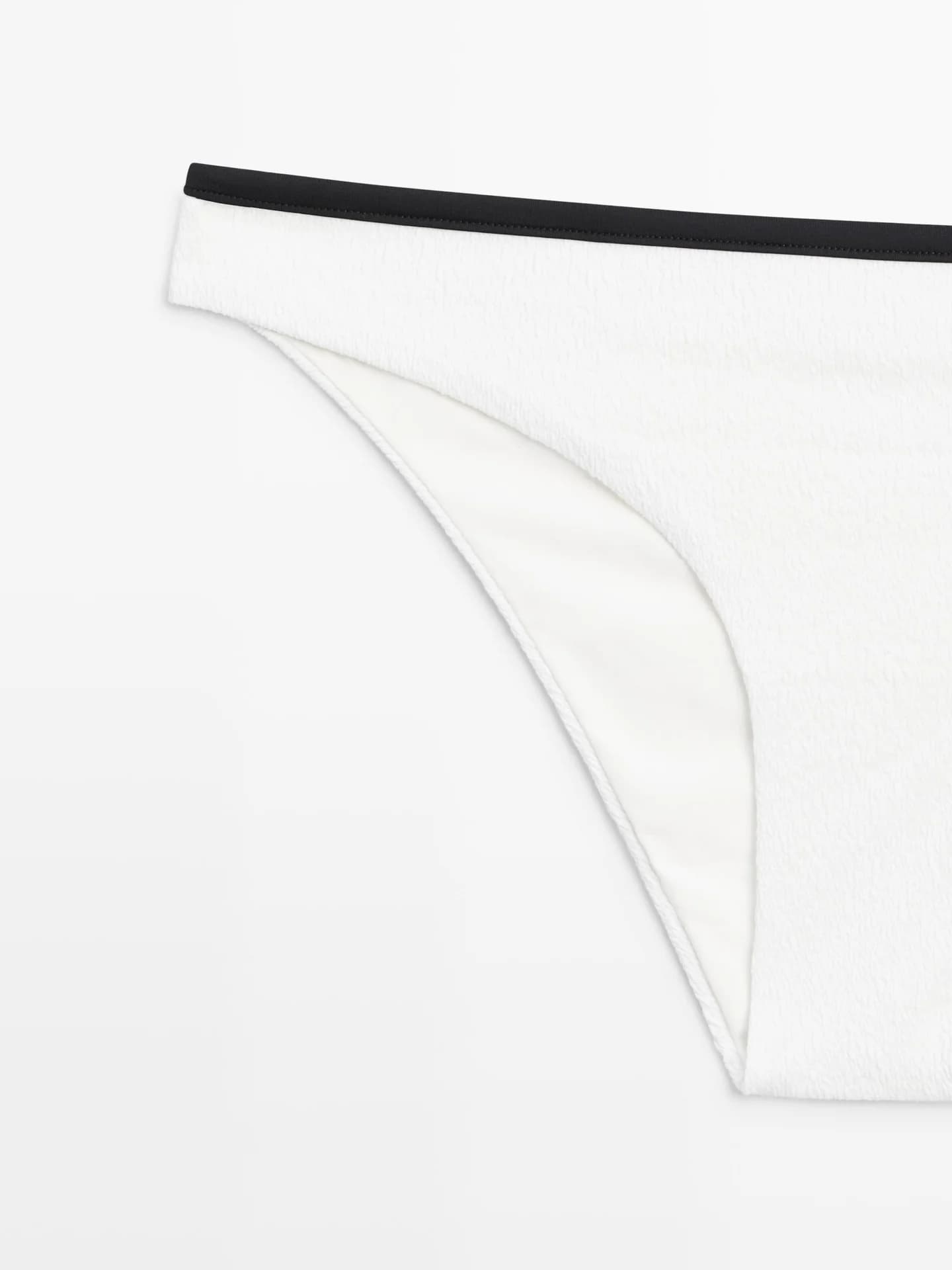 Плавки бикини с контрастной текстурой - фото 8