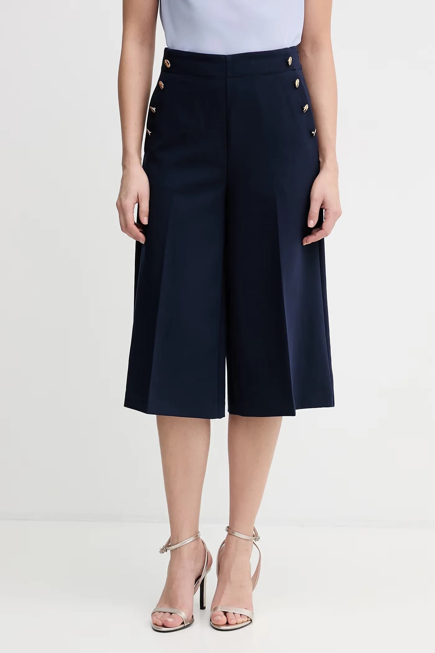 Элегантные женские шорты