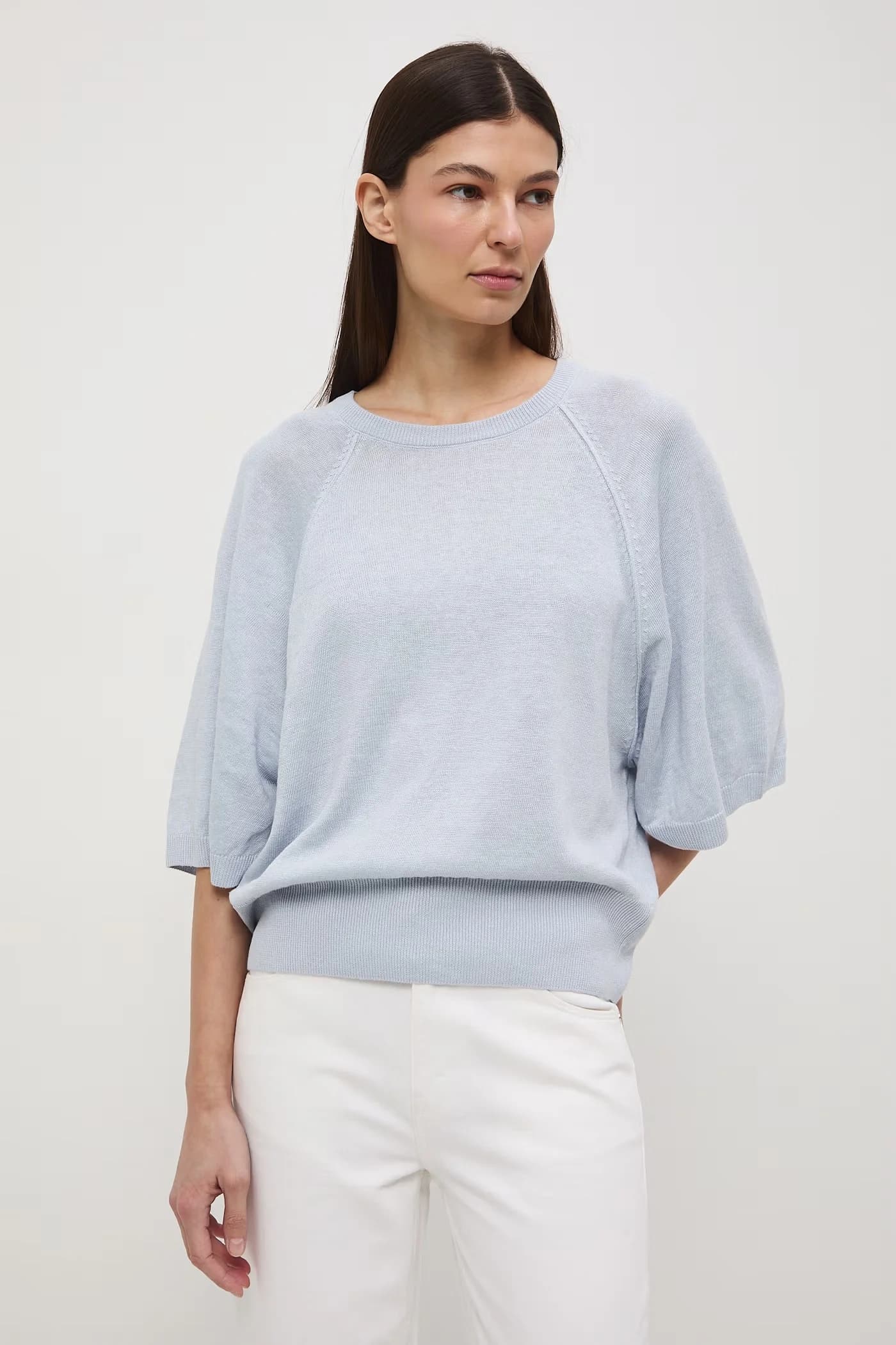 Женский льняной свитер