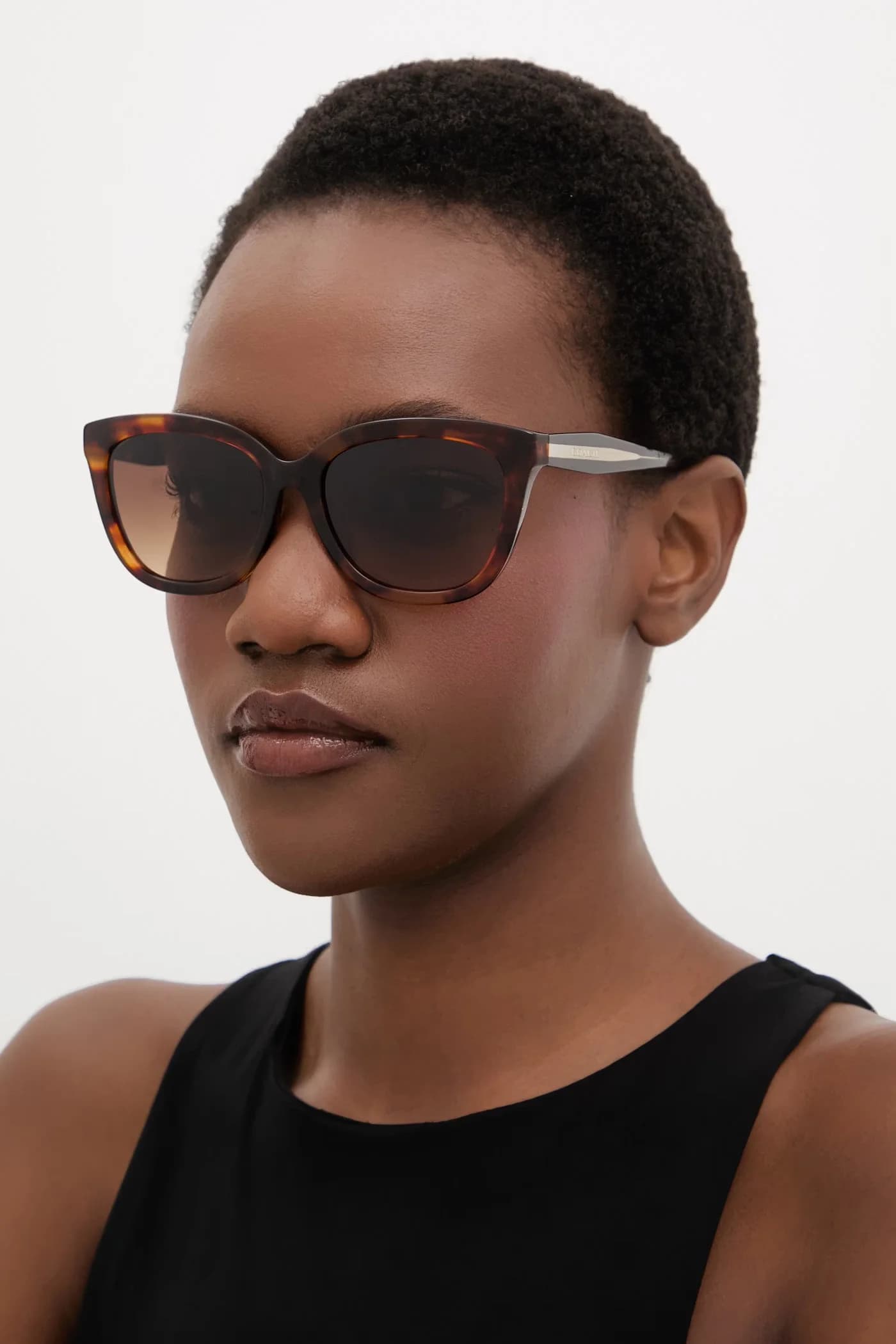 Женские солнцезащитные очки