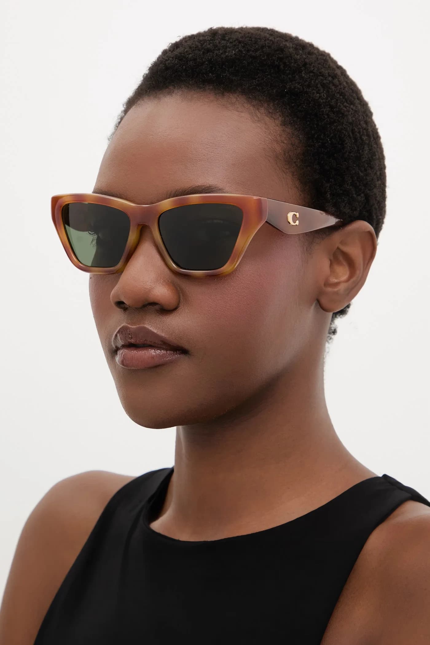 Женские солнцезащитные очки