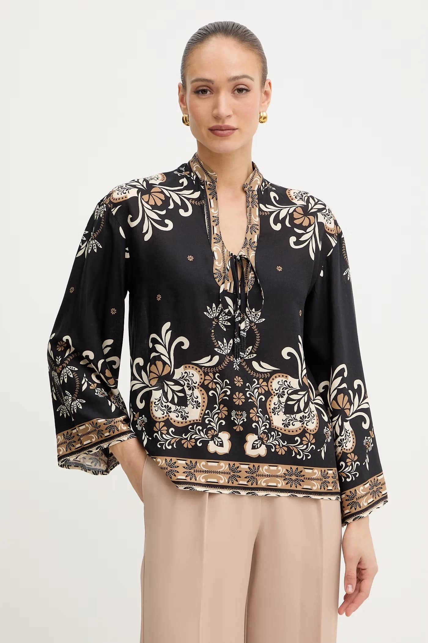 Женская блузка