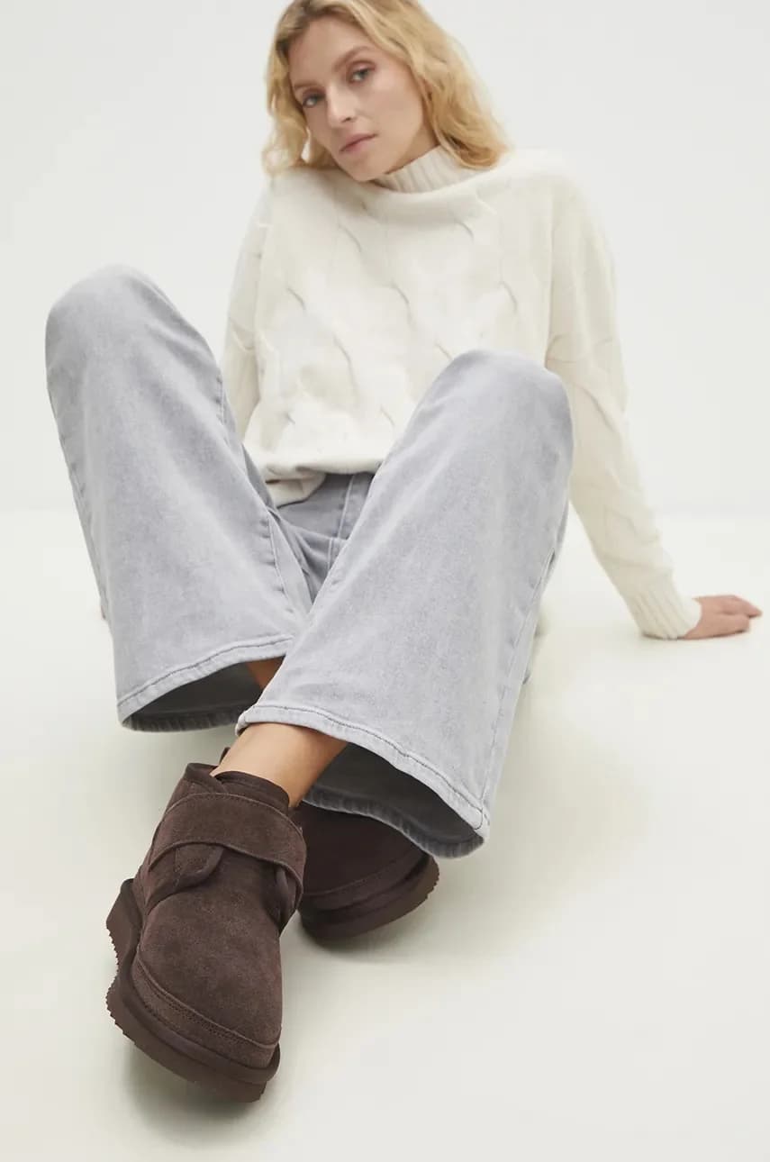 Замшевые зимние ботинки