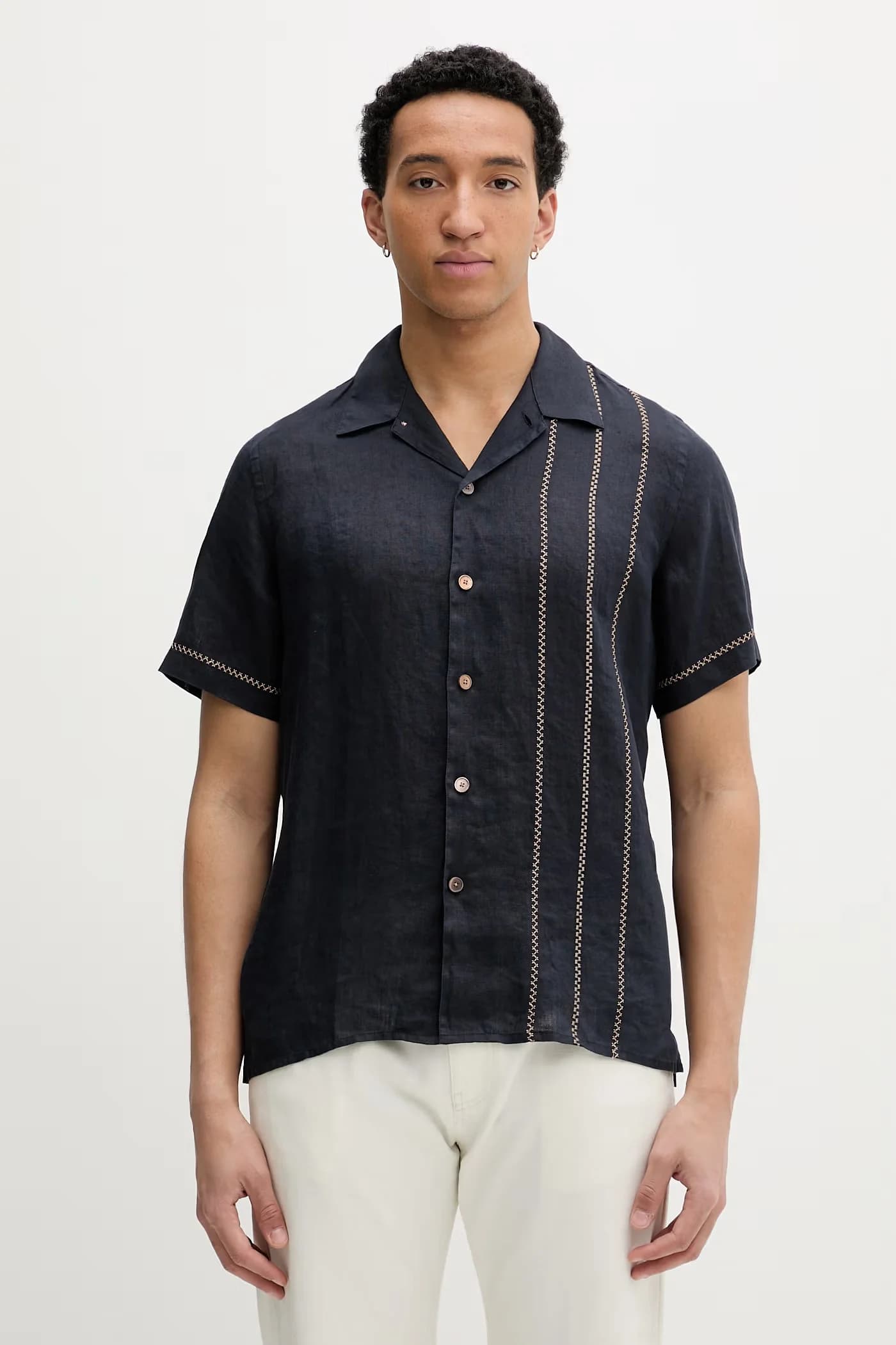 Мужская льняная рубашка