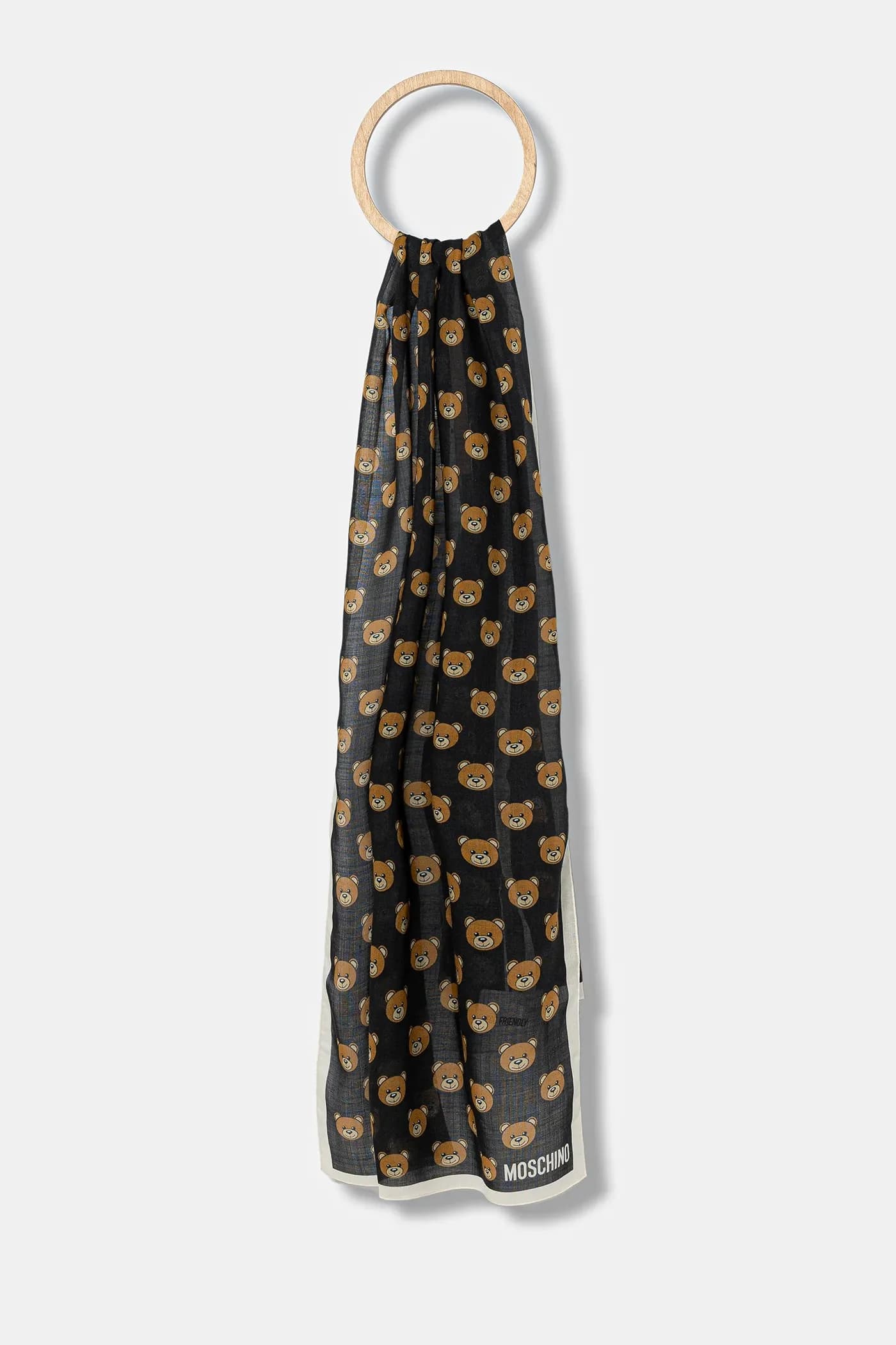 Шерстяной шарф