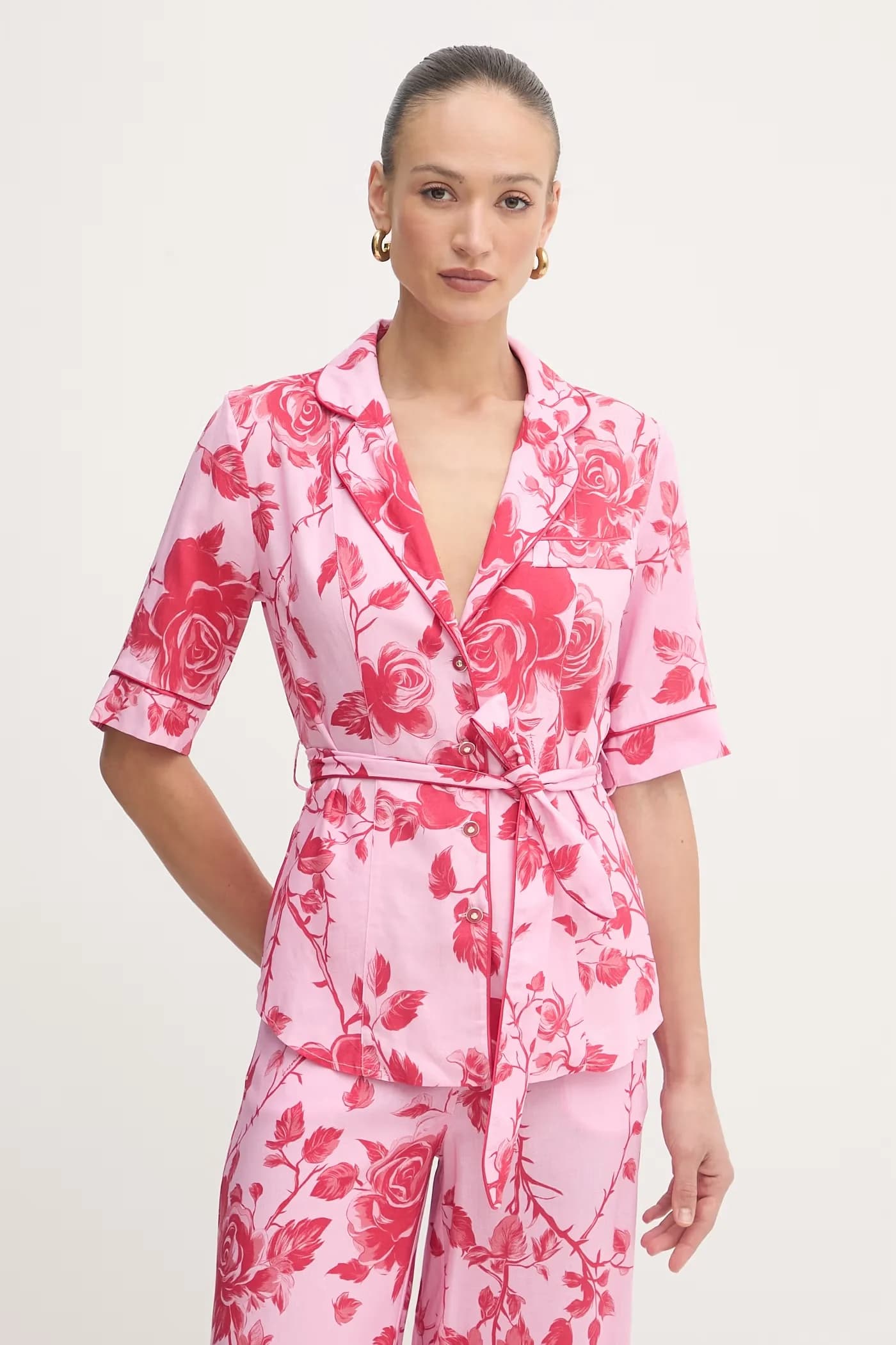 Женская блуза-рубашка из льна