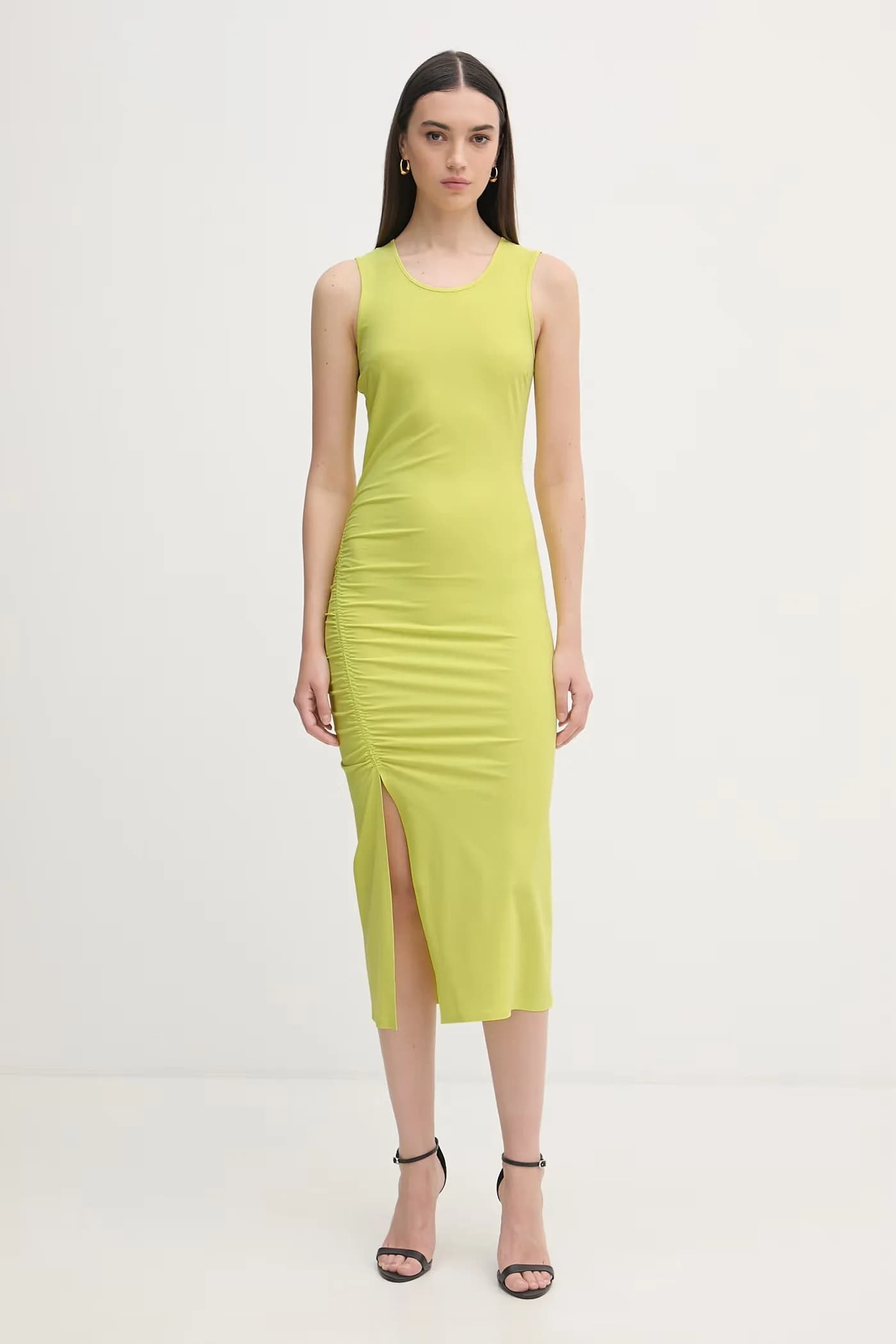 Маленькое черное платье