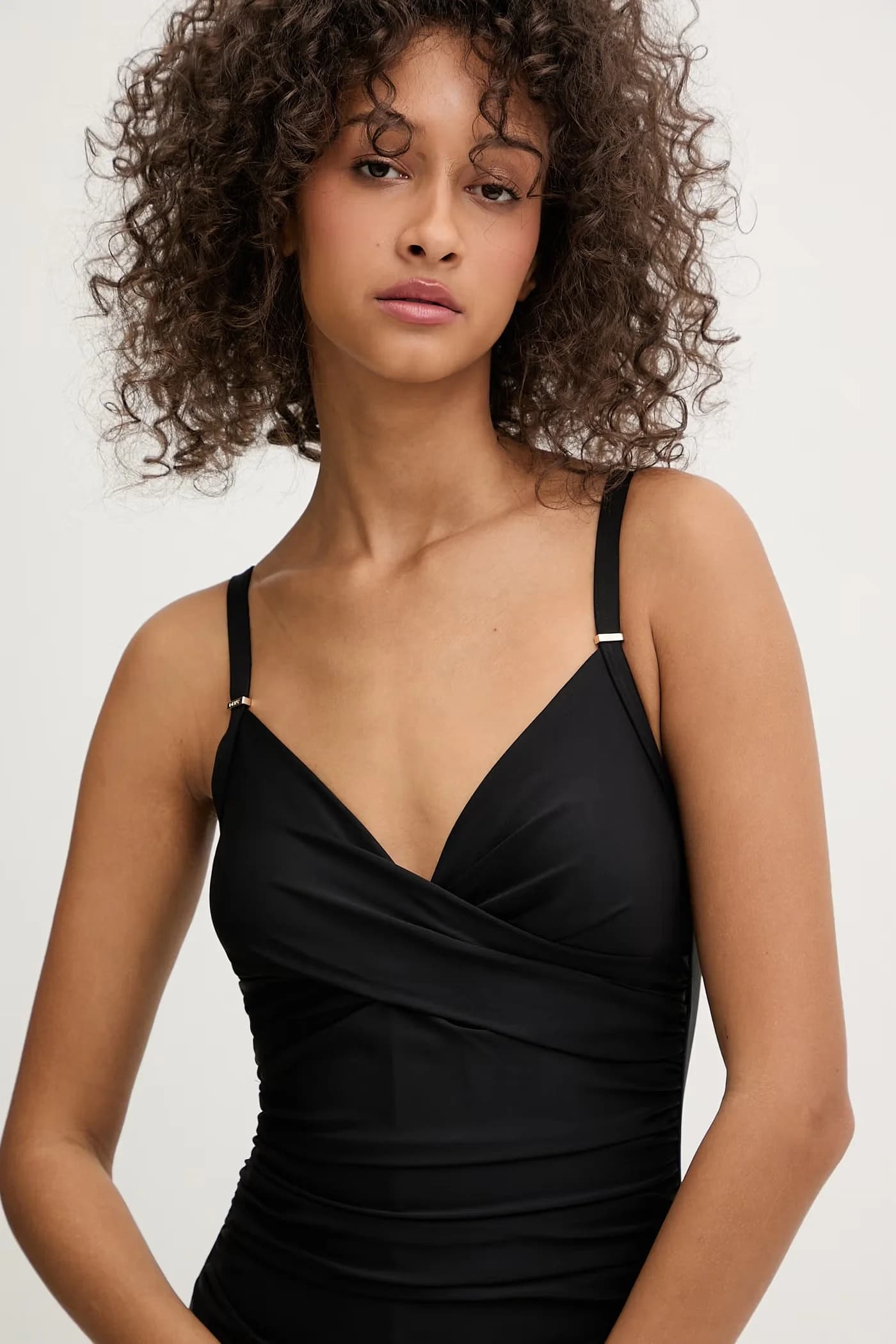 Женский цельный купальник - фото 4