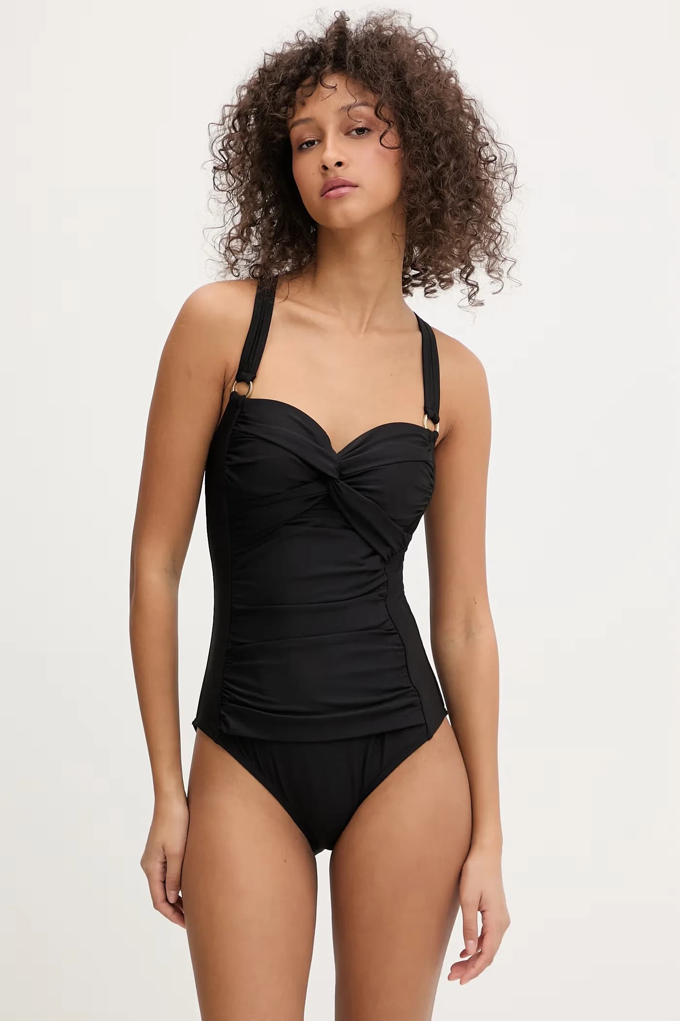 Женский цельный купальник