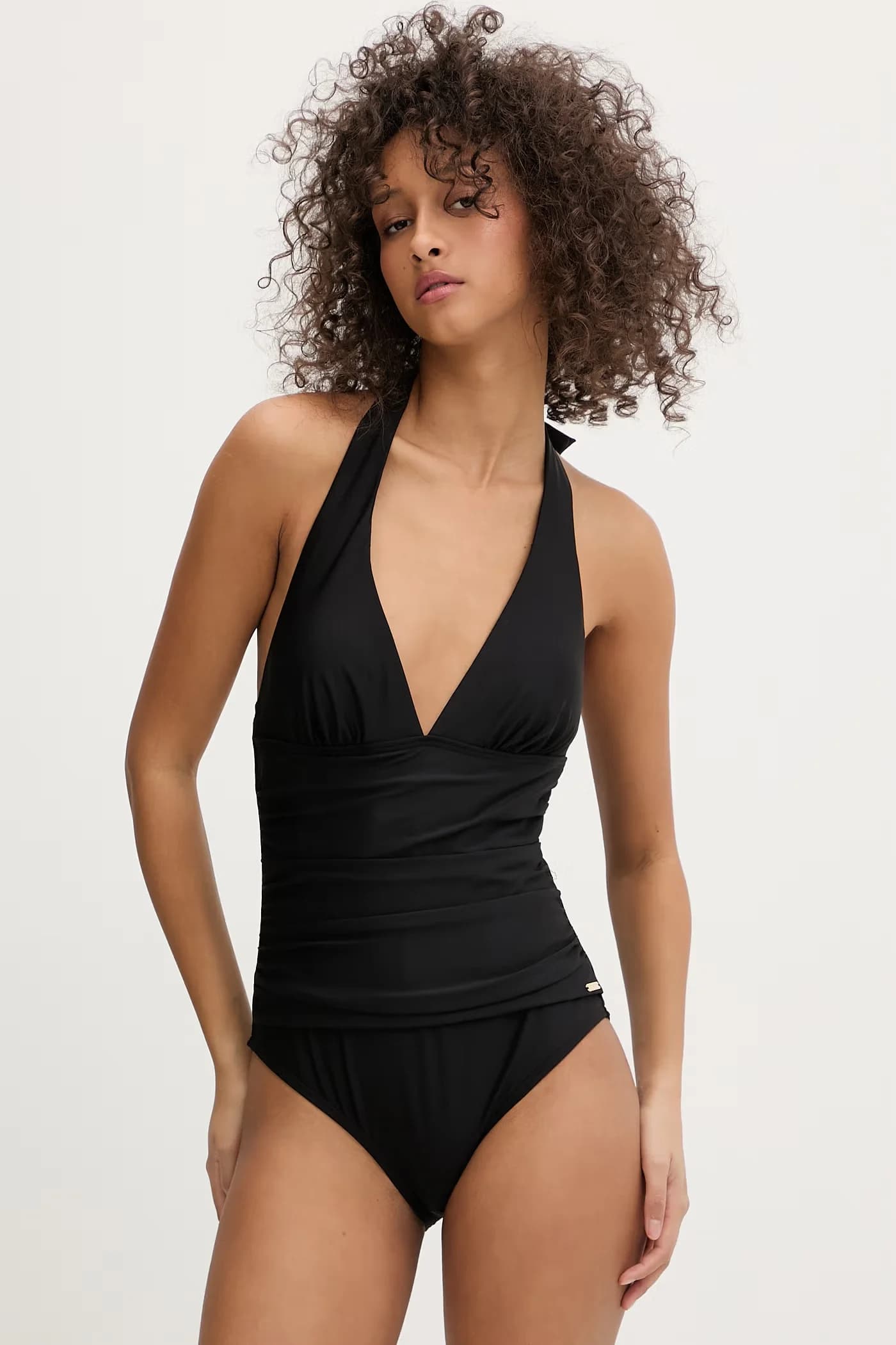 Женский цельный купальник