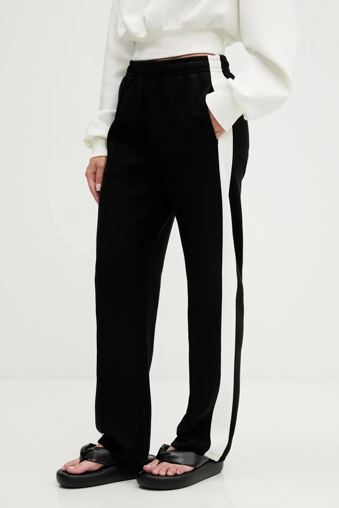 Спортивные штаны